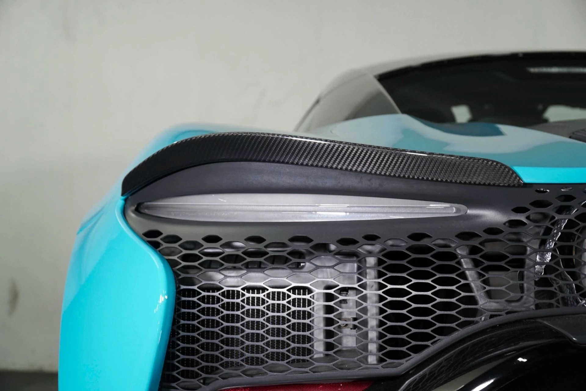 mph018_3684382549_Used_2023_Mc_Laren_Artura_Tech_Lux_1773684519_252e34f770