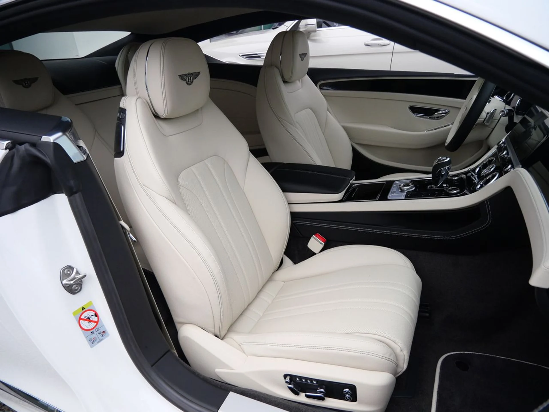 mph018_3697018722_7ff326d59567ccaaa60eff579eaa695fx_f57e7cec64