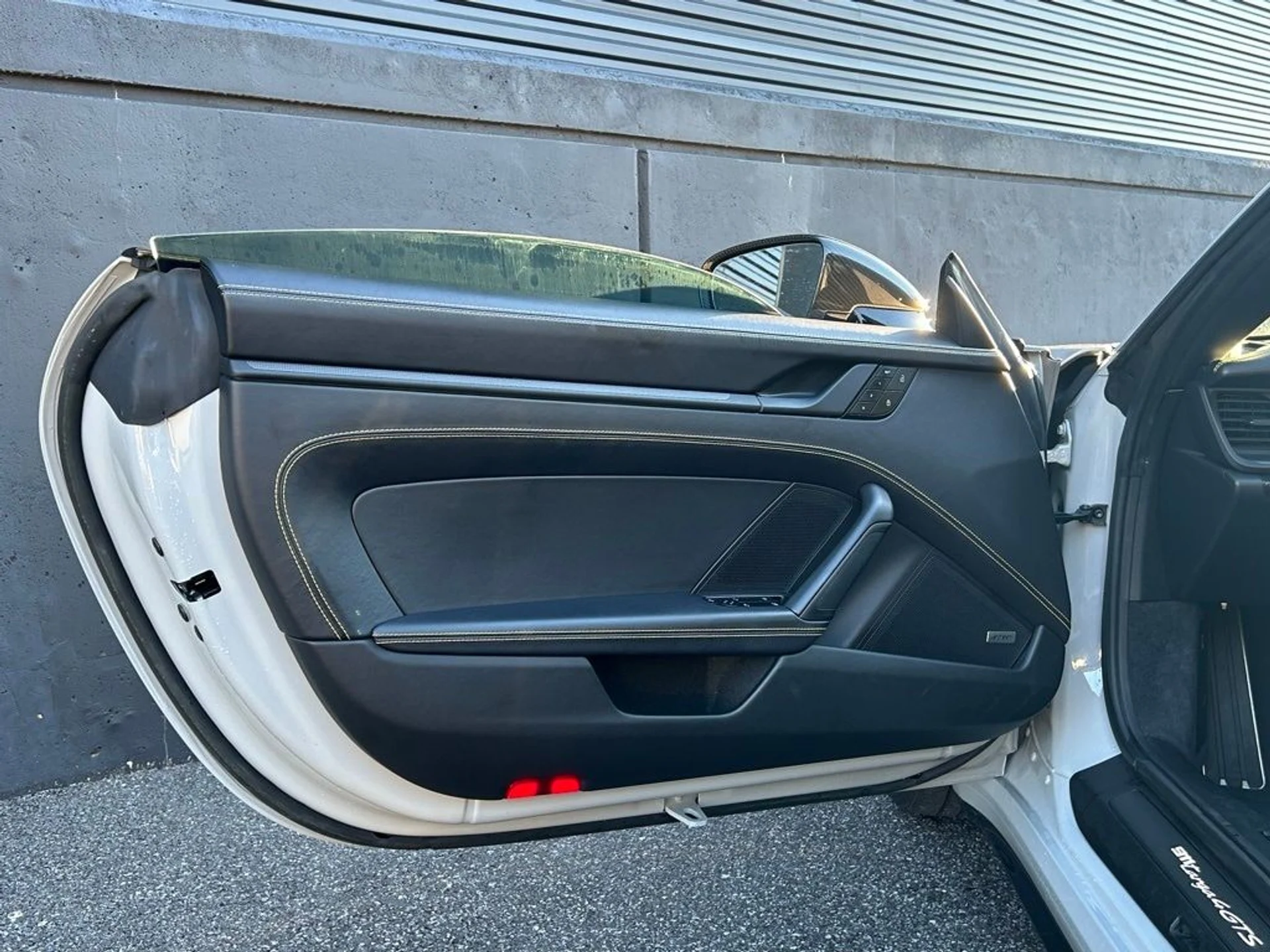 mph018_3698582902_88d9bc3b12baaa9836b0b68f23911271x_5ff6397aa1