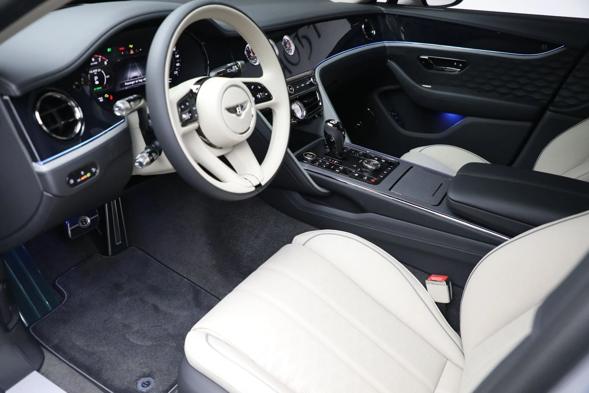 mph018_3700130130_New_2025_Bentley_Flying_Spur_Mulliner_29dfdc252f