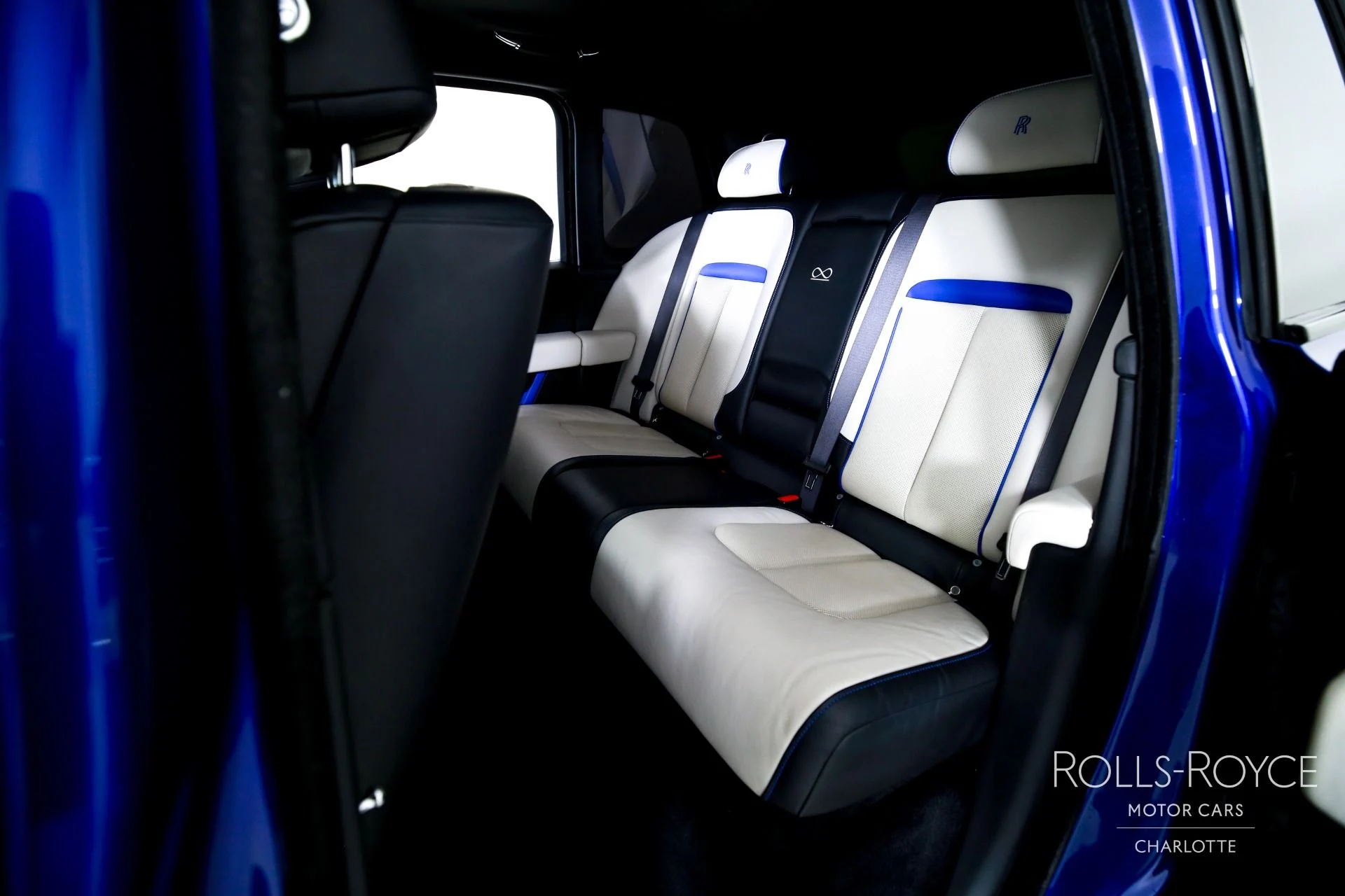 mph018_3700805621_Used_2021_Rolls_Royce_Black_Badge_Cullinan_1768490546_3fd35e48eb