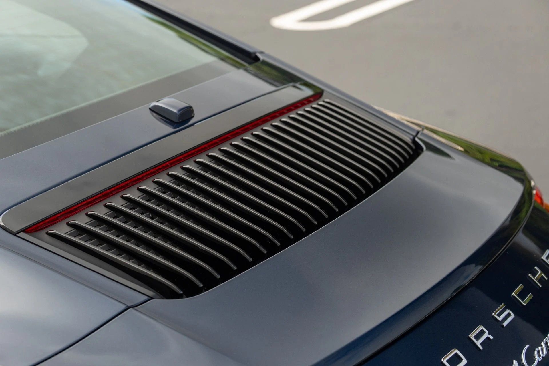 mph018_3703050616_Used_2019_Porsche_911_Carrera_1759430060_81da71202f