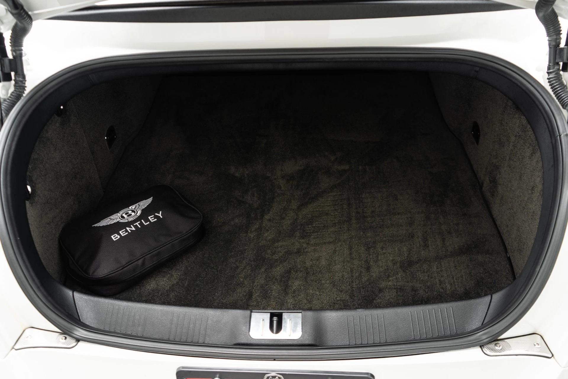 mph018_3708324024_Used_2015_Bentley_Continental_GT_V8_S_Mulliner_Driving_Specification_Two_Tone_Interior_1776277845_5ec7c3925a