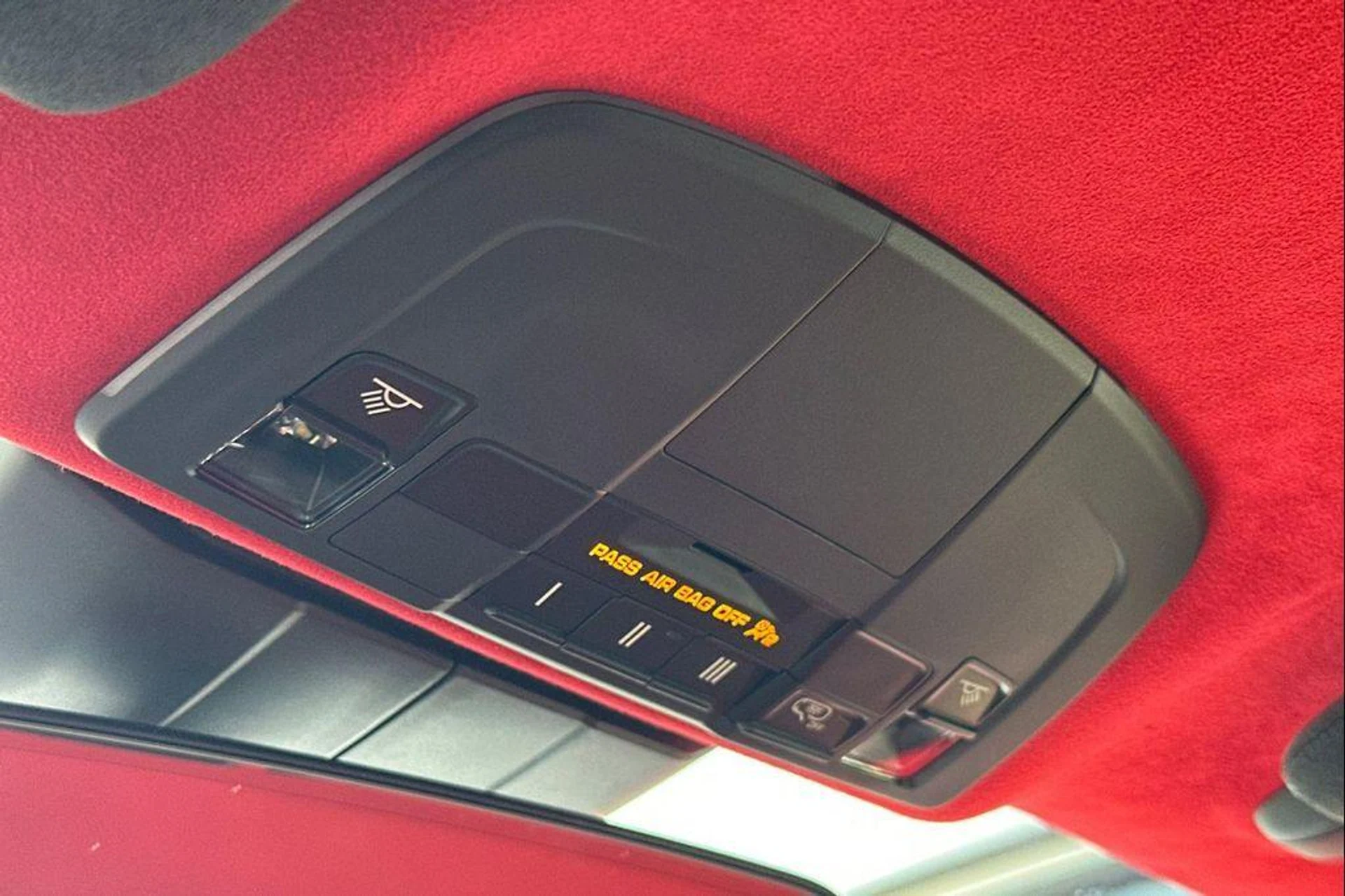 mph018_3716507827_b0_X_Yg_L3v7_HSYM_6q7cz4r_T6h_V_QE_9550f37288