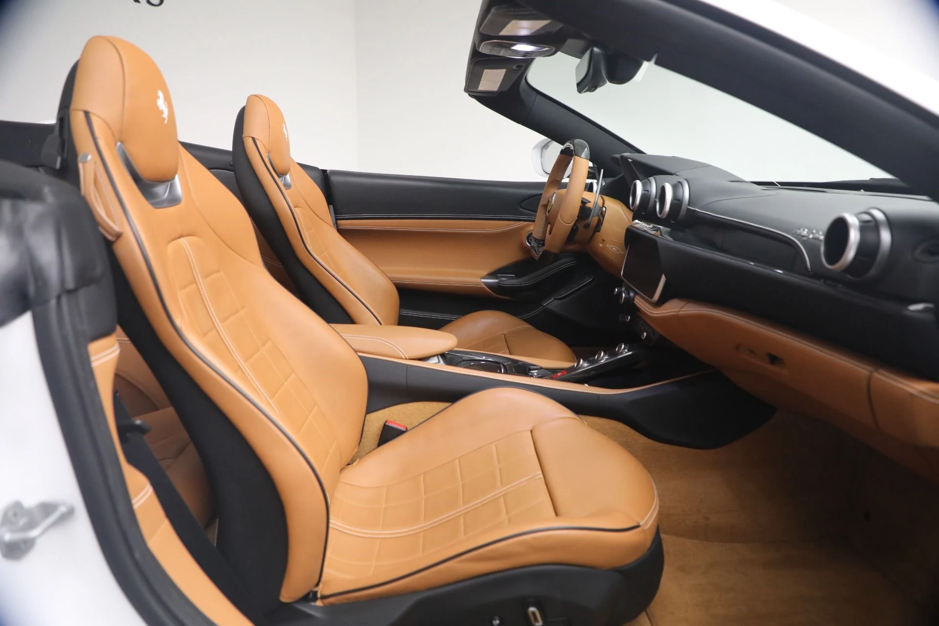 mph018_3736280886_Used_2023_Ferrari_Portofino_M_1778360641_ca2c346d1e