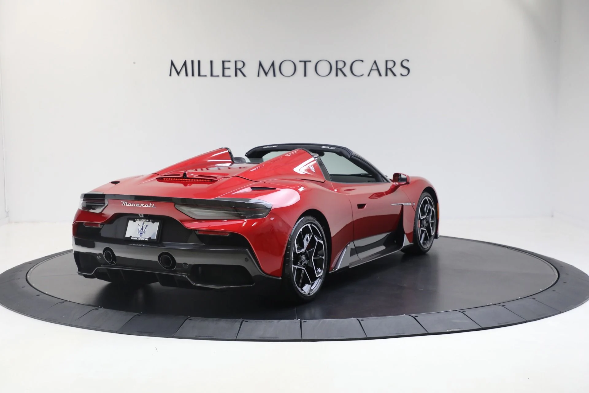 mph018_3738111428_Used_2024_Maserati_MC_20_Cielo_1759530418_3fe2ad3561