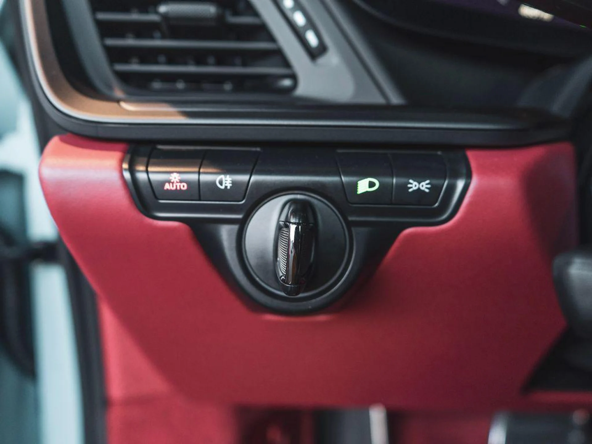 mph018_374014569_U0_I_b_H5w_Uh_Z5_QRRI_7_M_Cg4f_I_Zg_T8_d56ae052f5