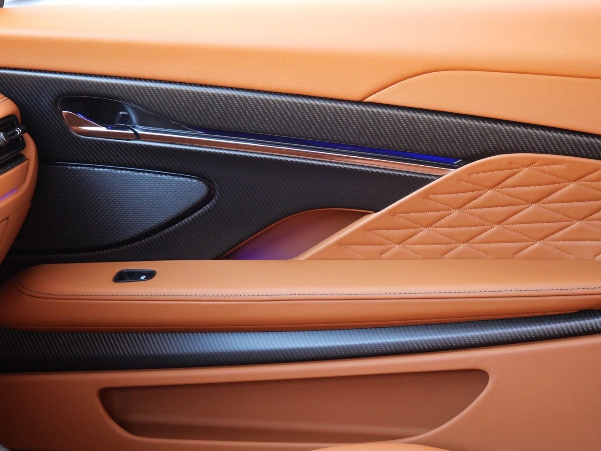 mph018_3742315514_e4396d206964a06acfda6a47bbe16a1ax_cb084255e9