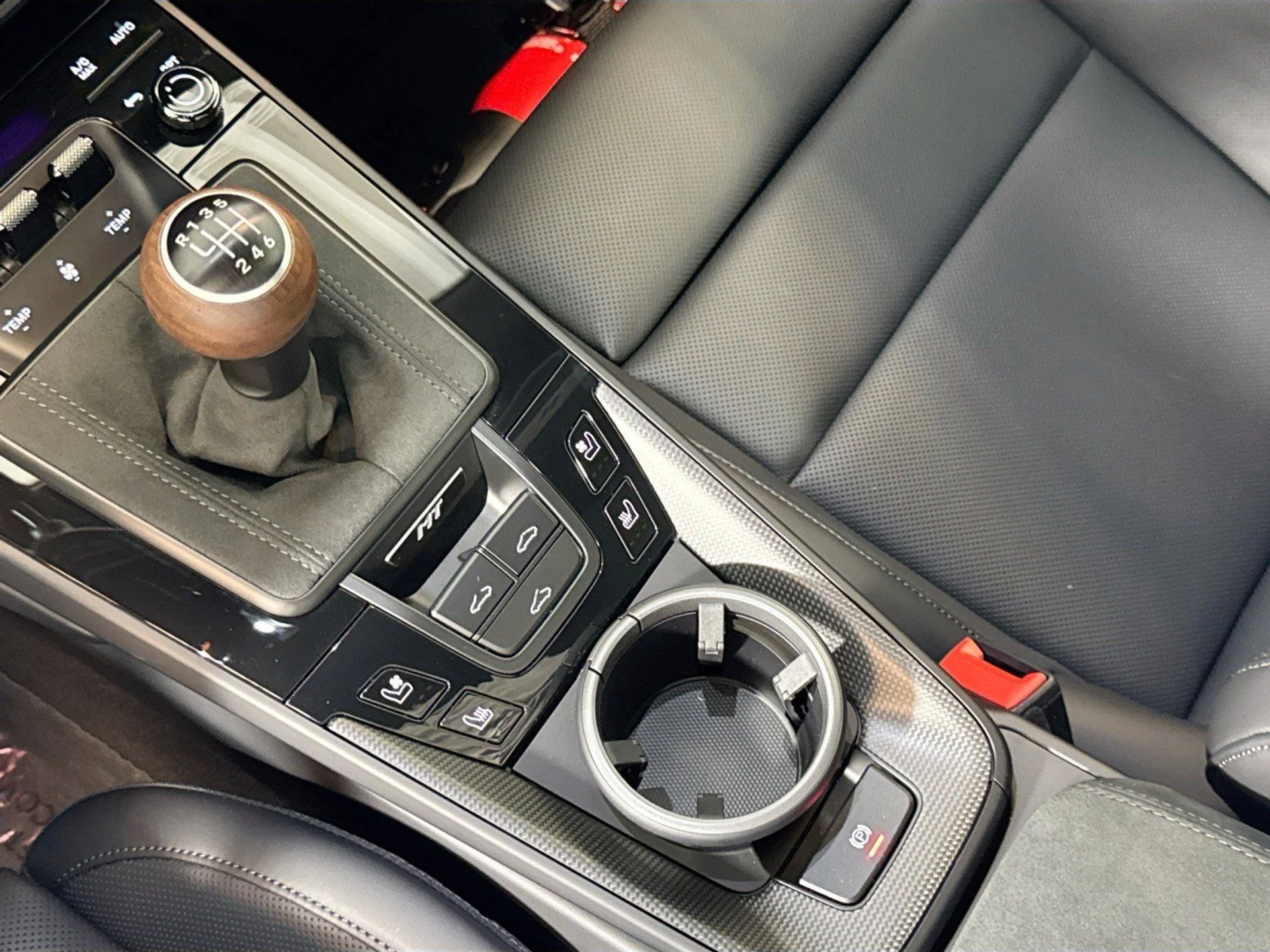 mph018_3746704380_badb00c5219eb2a543cad25b8601676b_5037b3003f