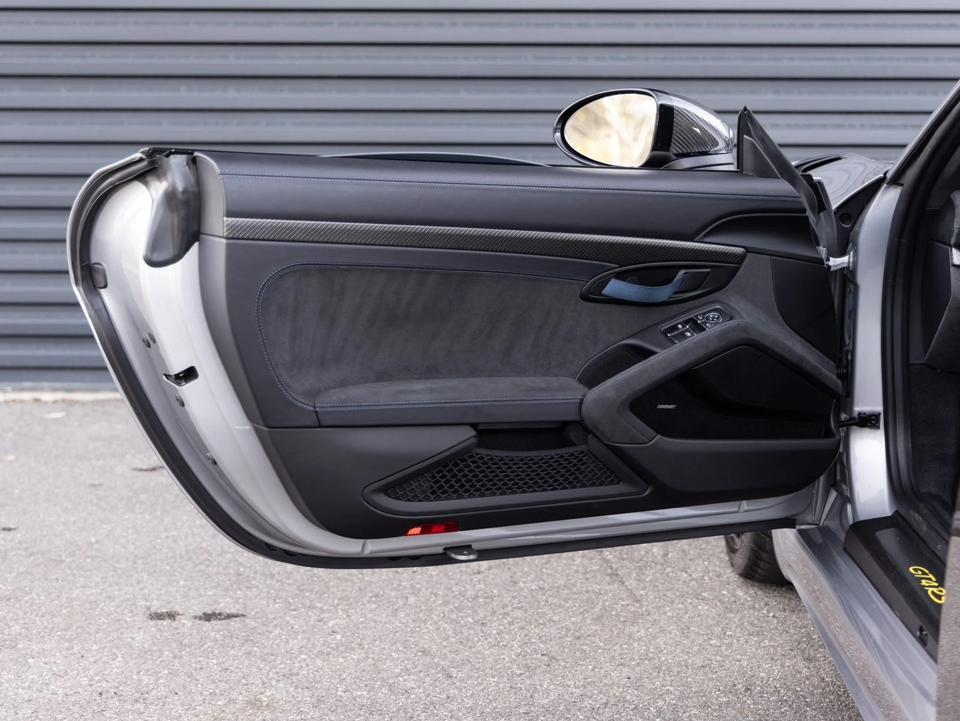 mph018_3749029212_19_2420908292