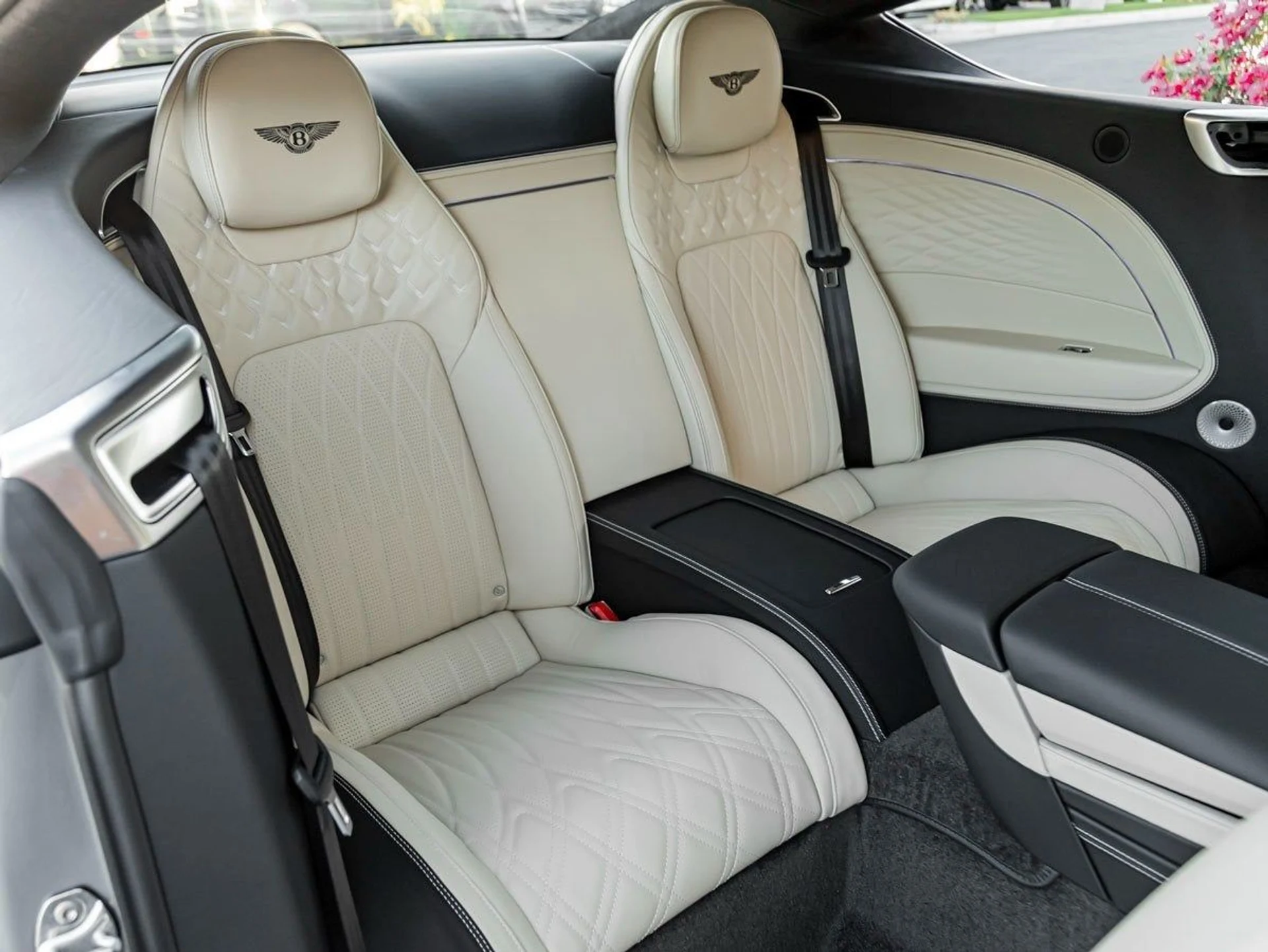 mph018_3749219941_19_312062273d