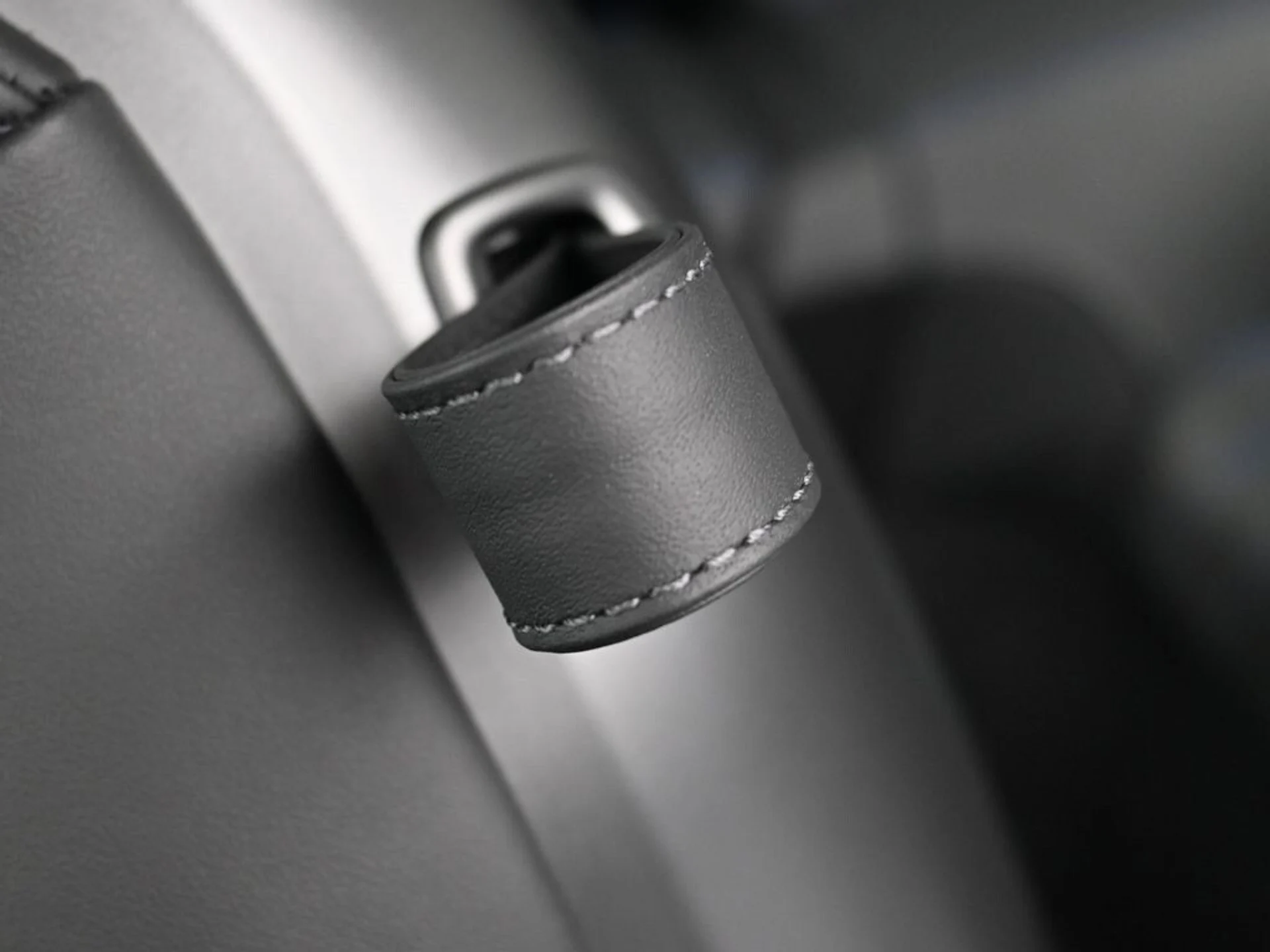 mph018_3789038243_b8da406e681895367b8c4bf54ba0ab82x_49a61278a4