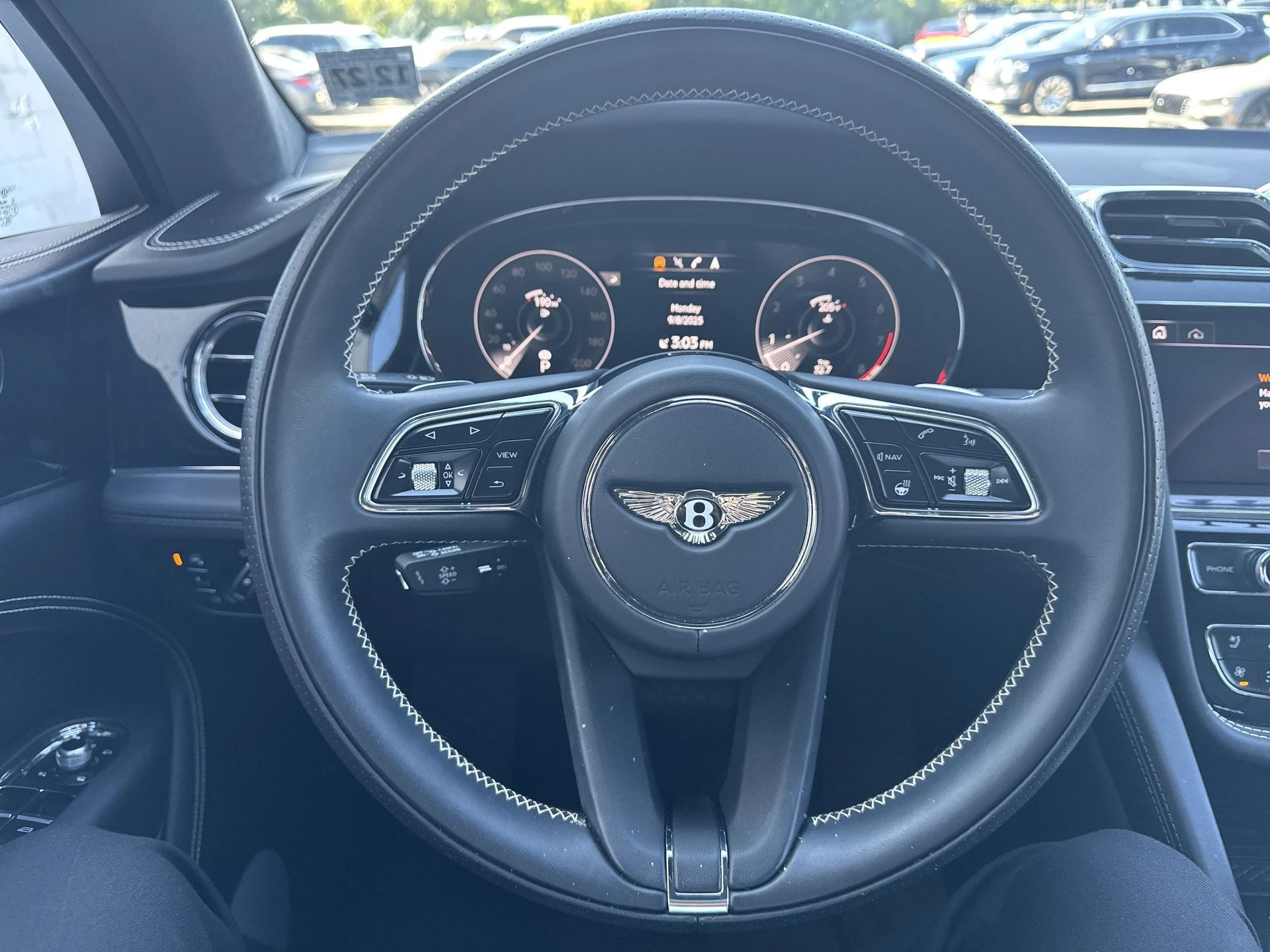 mph018_3795216556_656f46c67a1701a635bb7570311ae54cx_057fd84e2f