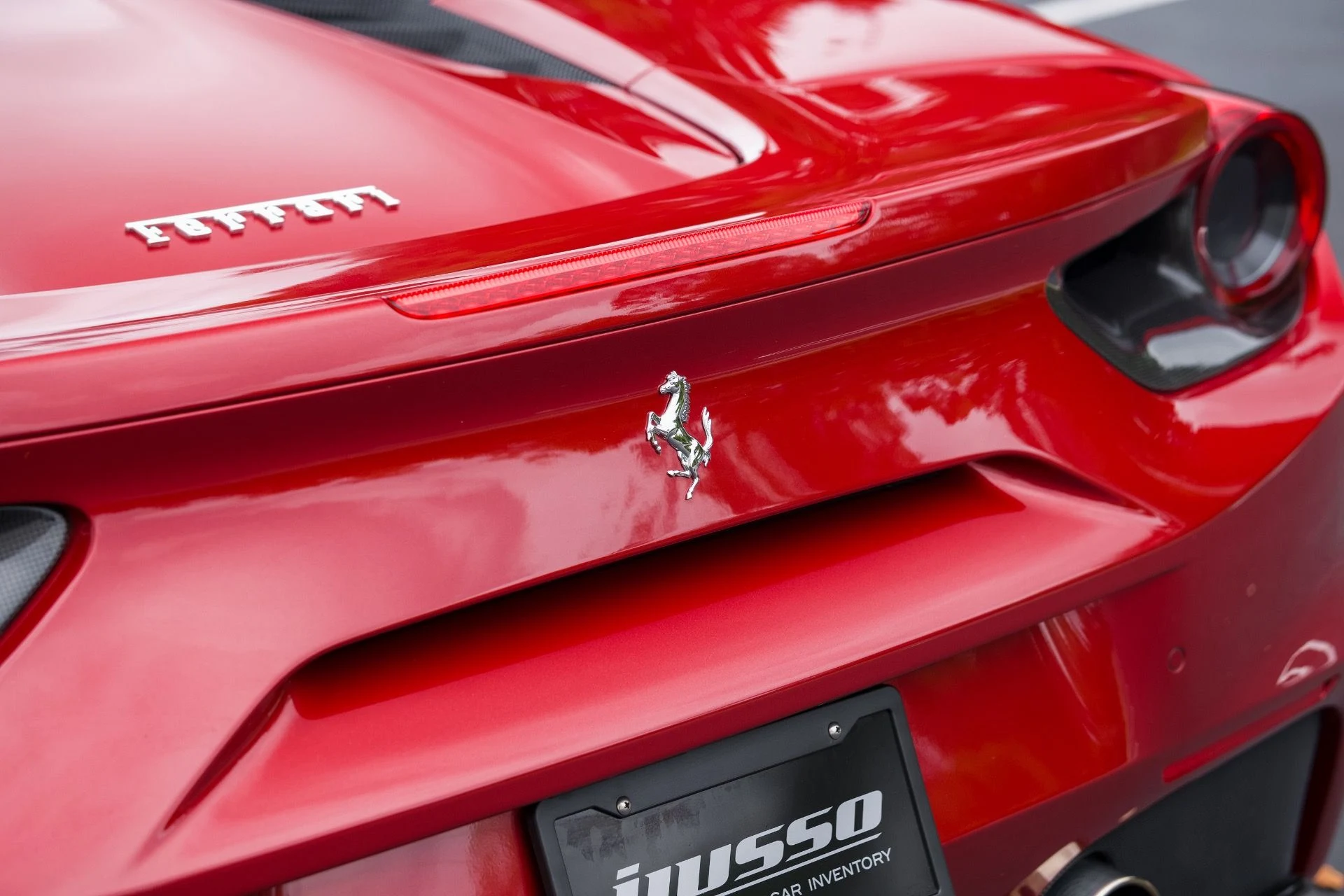 mph018_3801563264_Used_2019_Ferrari_488_Spider_1775191642_0d1c79d5a6