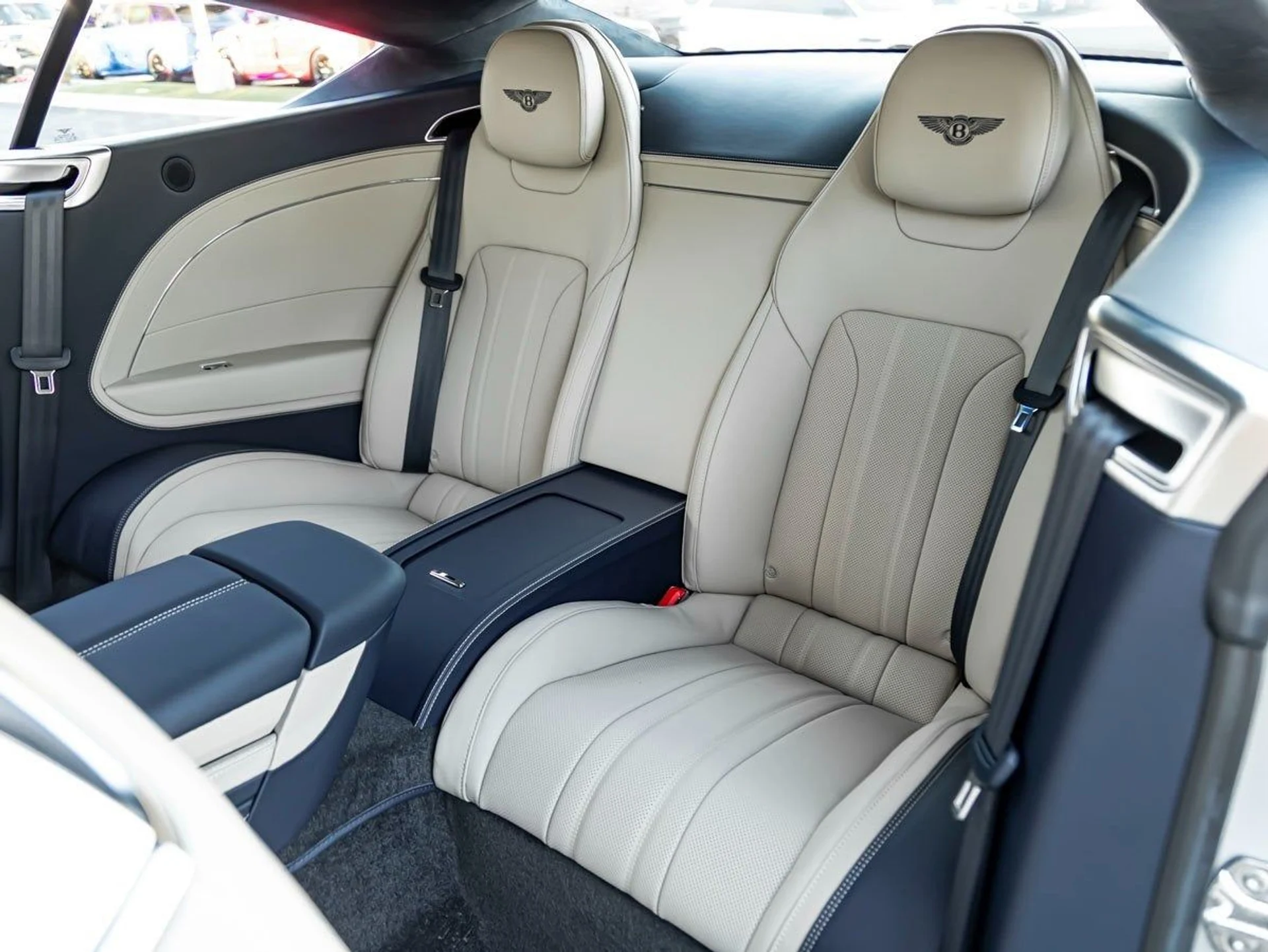 mph018_3803863455_19_5f8916528c