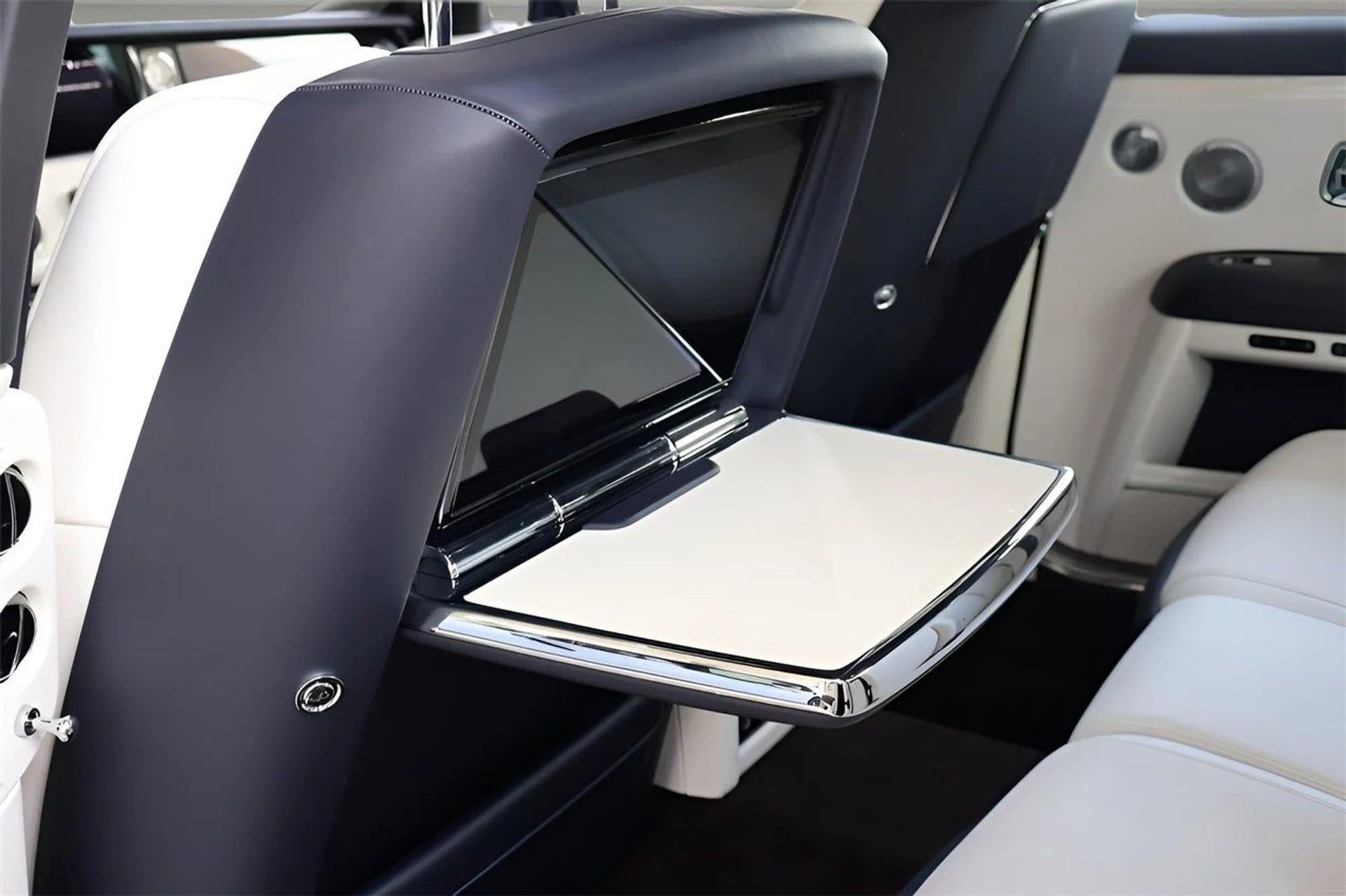 mph018_3807057461_19_26f1b00ad7