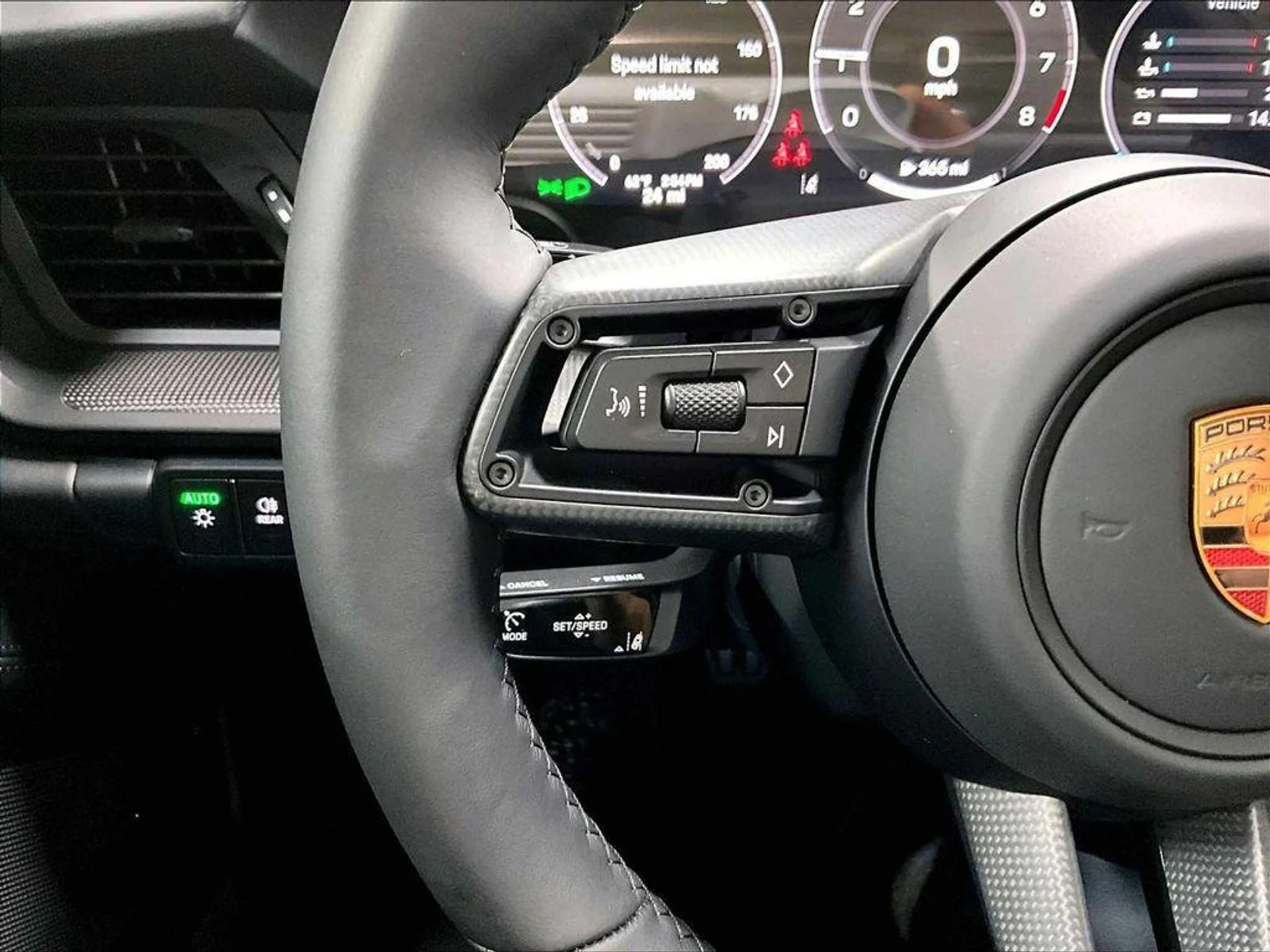 mph018_3814799570_u_KRBF_0q_V_Ik6_YD_11ow_B_Qj_FPKHTQ_50af99ed73