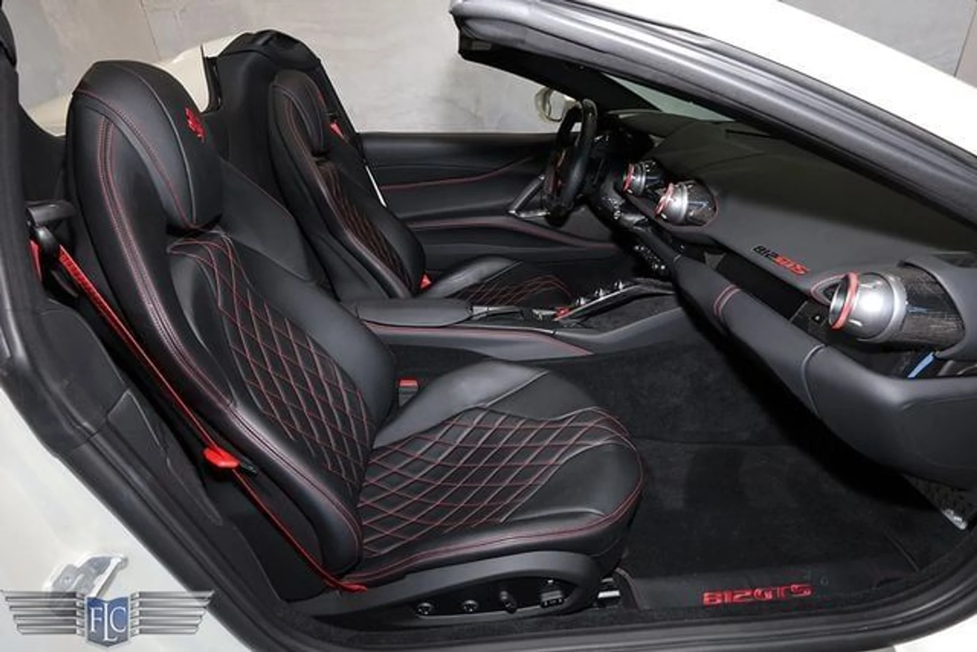 mph018_3816357134_used_2021_ferrari_812_gts_convertible_9689_23049095_22_640_536eff0633
