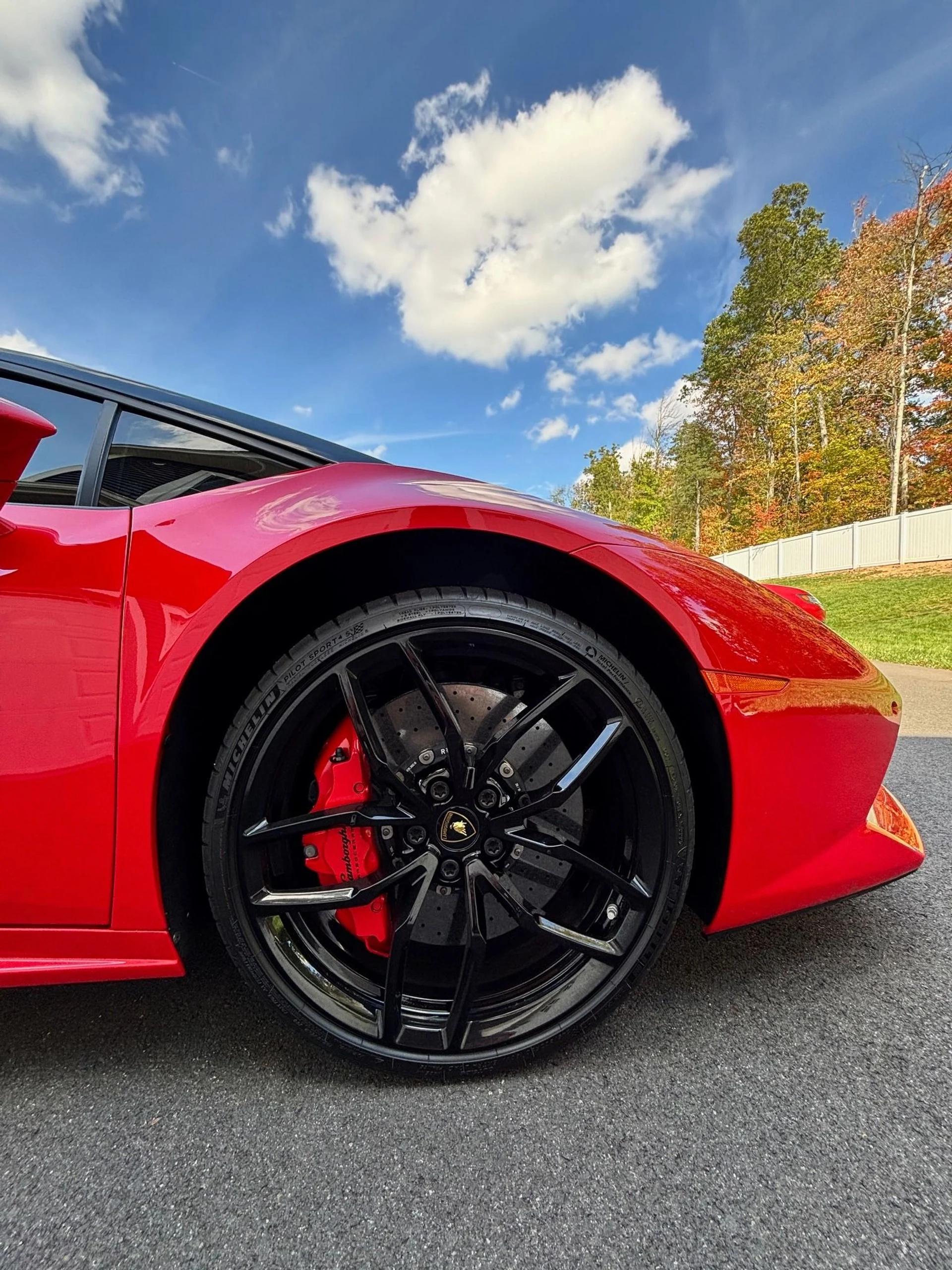 mph018_3820827404_Used_2017_Lamborghini_Huracan_LP_610_4_Spyder_1759940138_0a3ac531ed