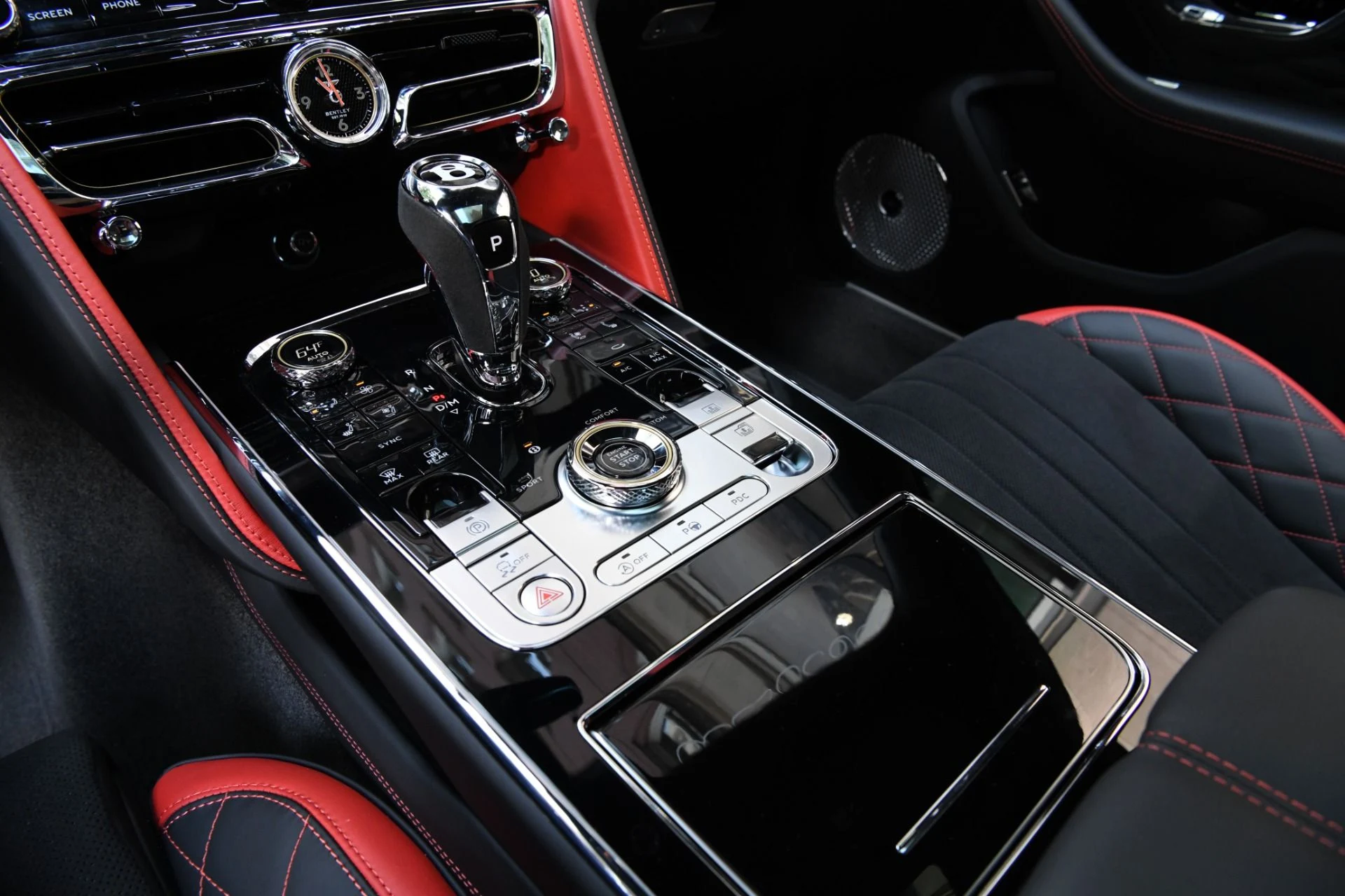 mph018_3824885253_Used_2024_Bentley_Flying_Spur_Speed_1751398490_70098272bc