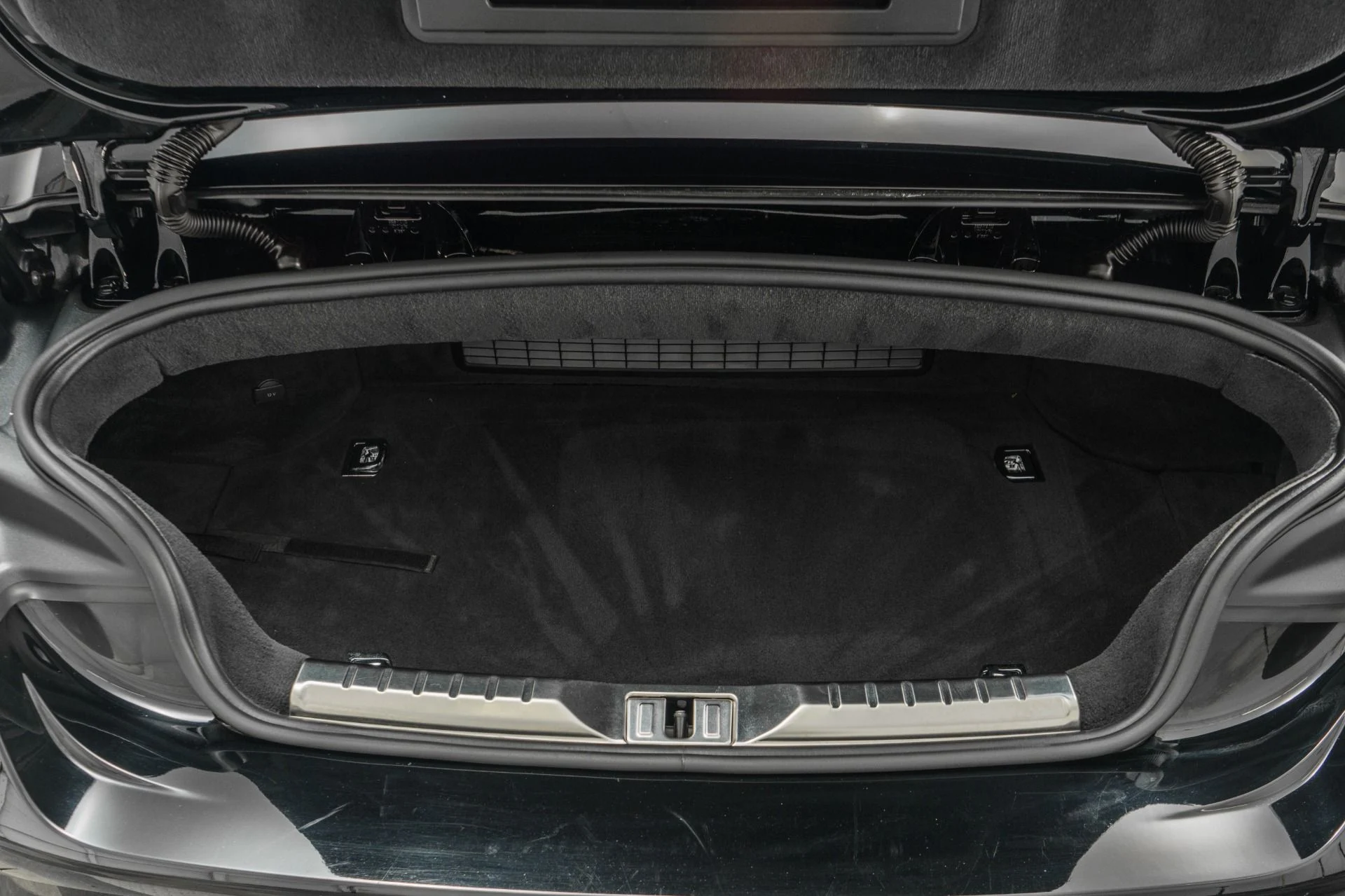 mph018_3826624950_Used_2025_Bentley_Continental_GTC_Speed_771_Horsepower_Hybrid_V8_Touring_Specification_Naim_Audio_1769551323_cc4e0e2d48