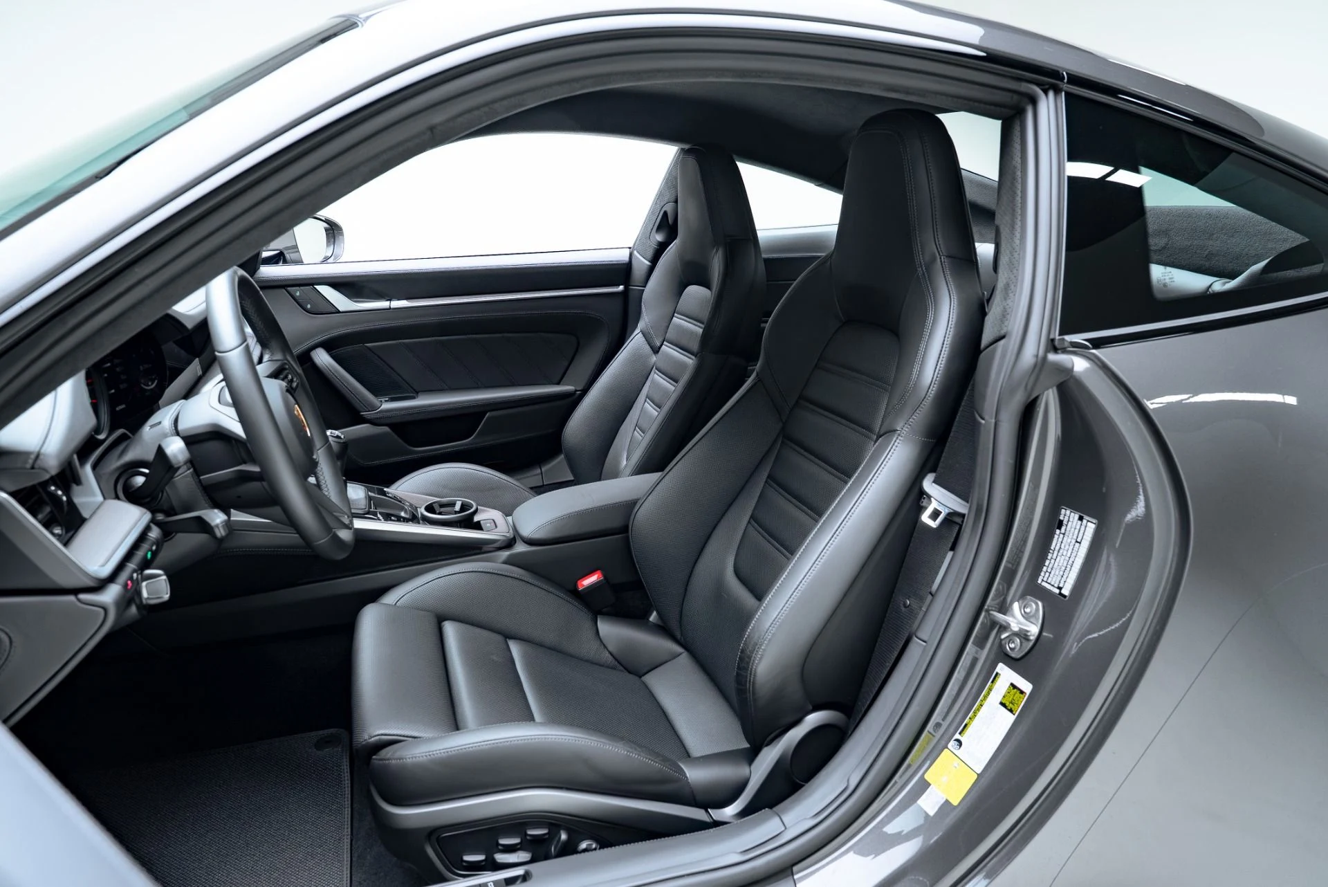 mph018_3826845907_Used_2023_Porsche_911_Sport_Classic_1776441930_400e756713