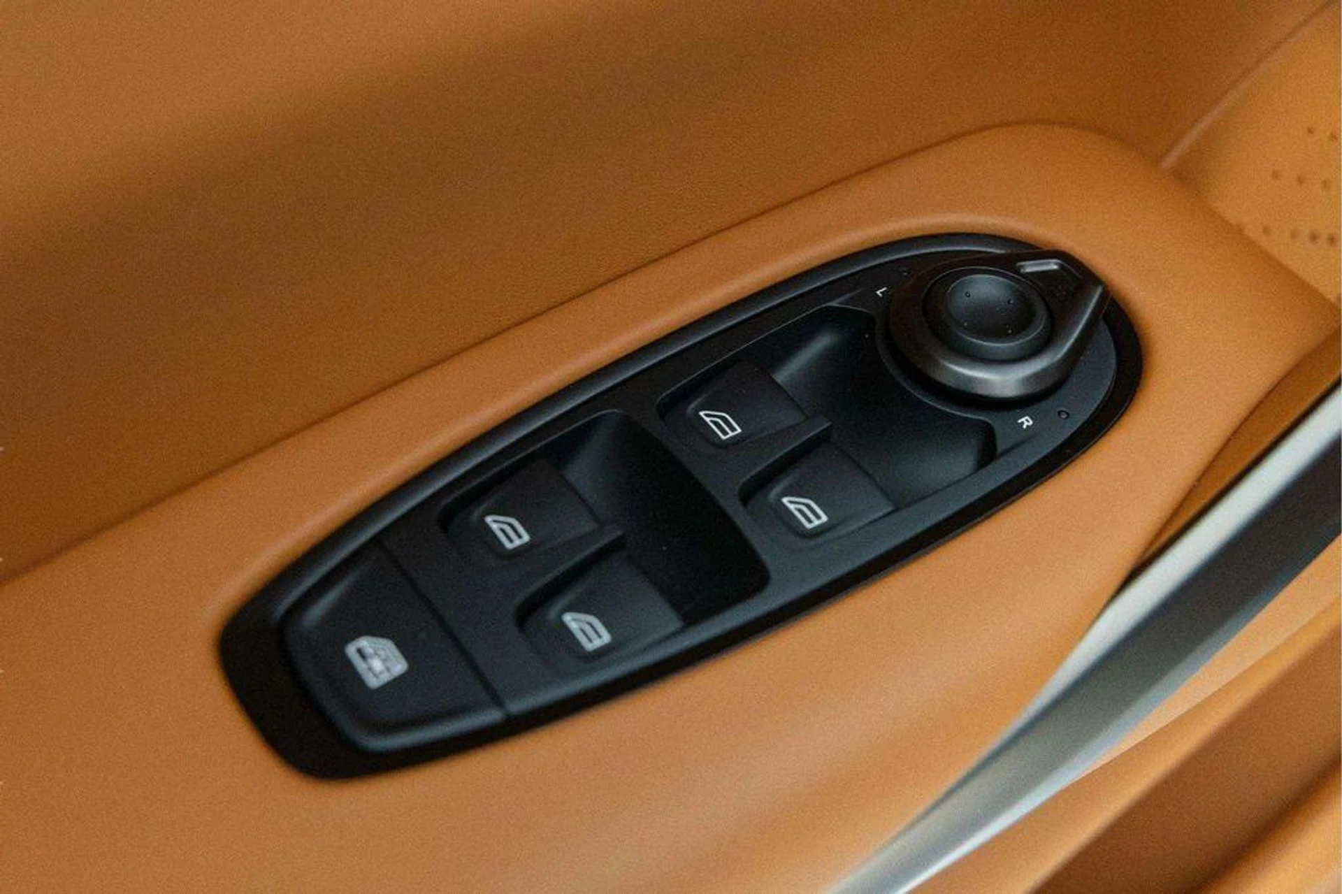 mph018_3827964572_25f_Q3_Yl_H_Zw3_Rh_B4twh_Lvje_Vav_A_e06d1c9df4