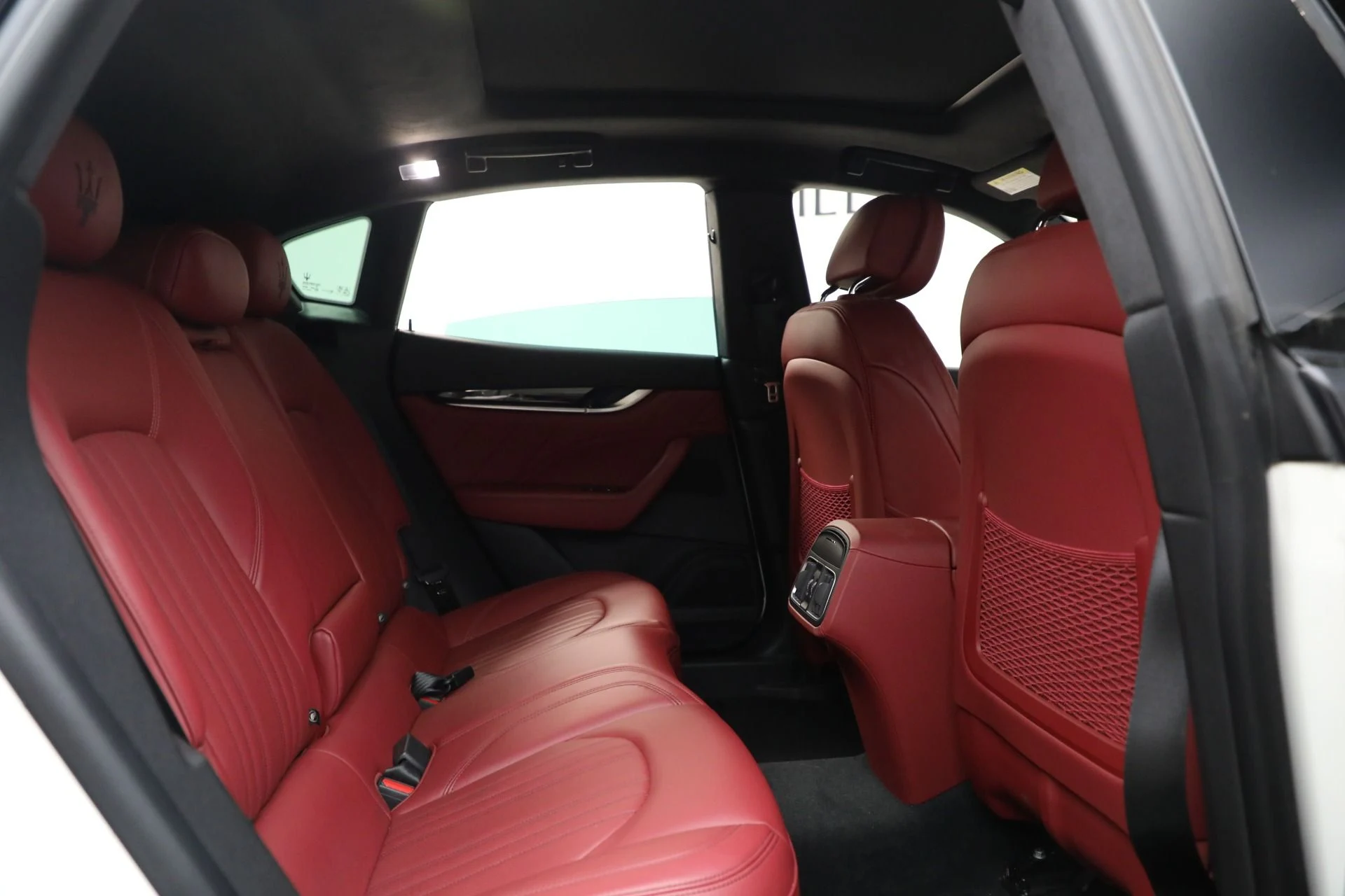 mph018_3828090087_Used_2022_Maserati_Levante_Modena_1761157325_8f11f10082