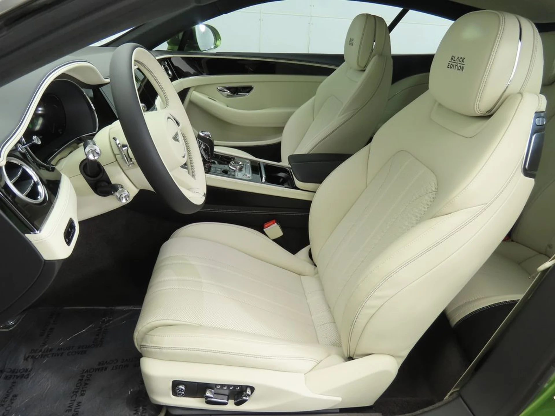 mph018_3829617826_new_2025_bentley_continental_gtblackeditioncoupe_8119_22910192_19_1024_8b1902e04f