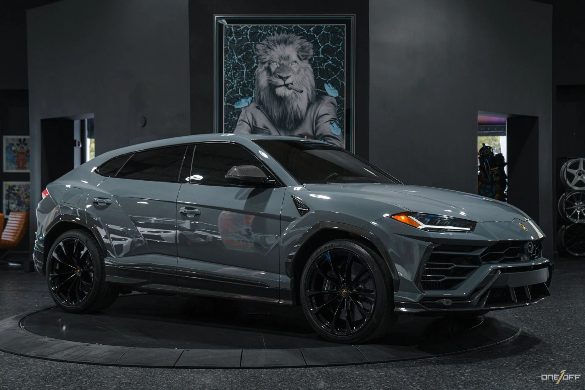 mph018_3836039745_Used_2022_Lamborghini_Urus_306_K_MSRP_ALL_Carbon_Grigio_Telesto_Paint_1752782699_adc086593e