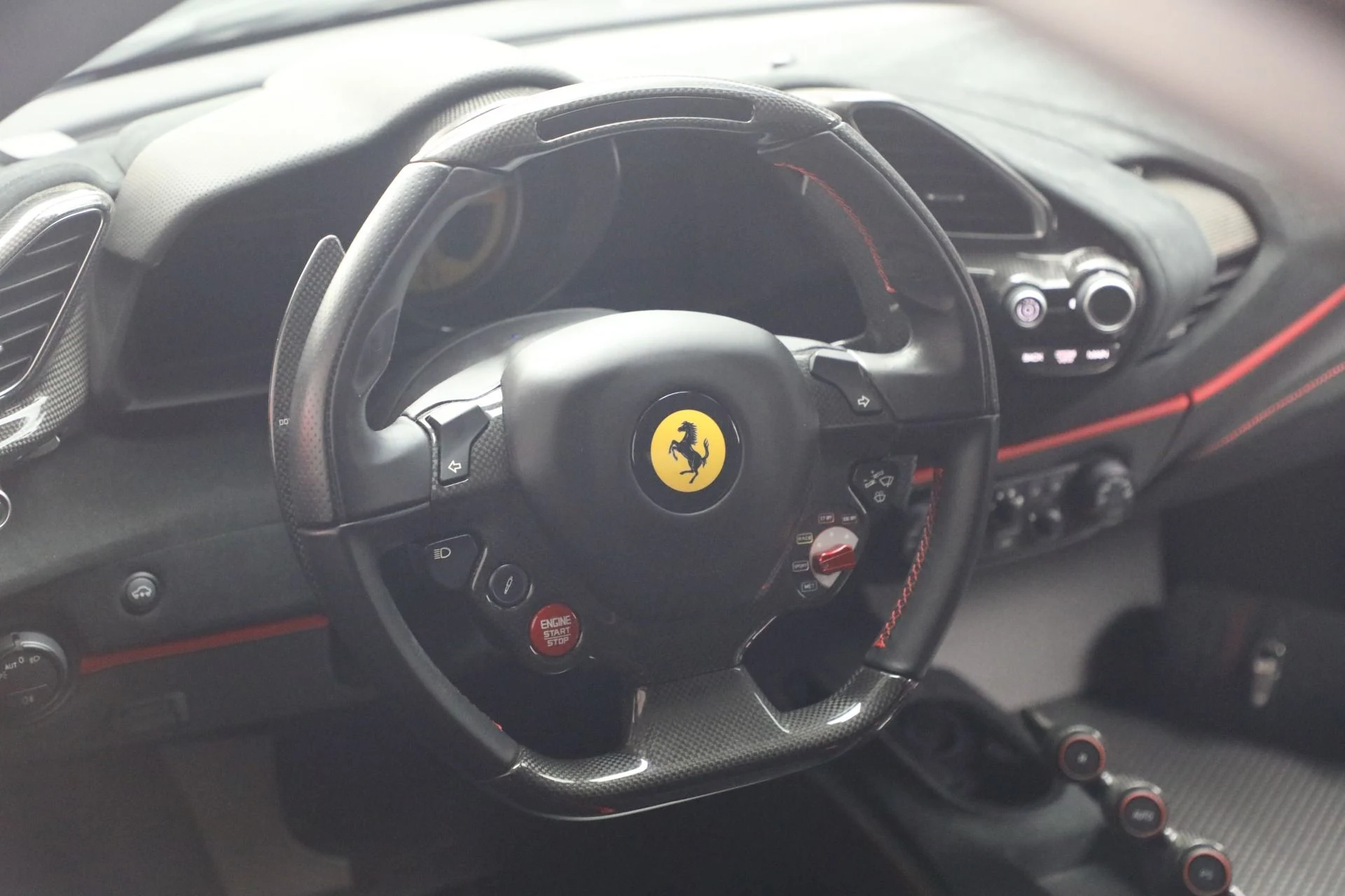 mph018_3836646417_Used_2019_Ferrari_488_Pista_1777044091_91cef896d2