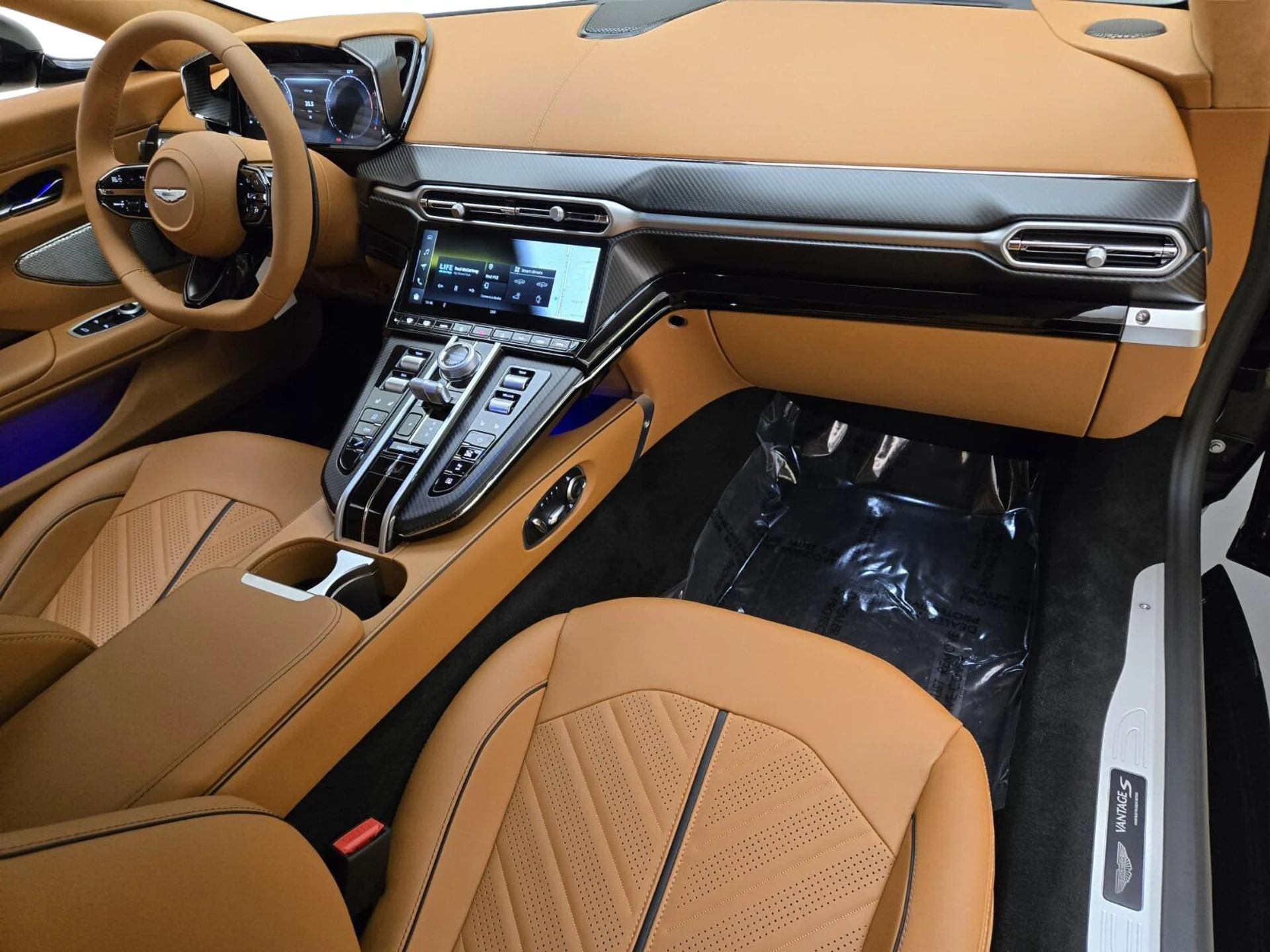 mph018_3844172764_New_2026_Aston_Martin_Vantage_S_1775625499_3a725224b2