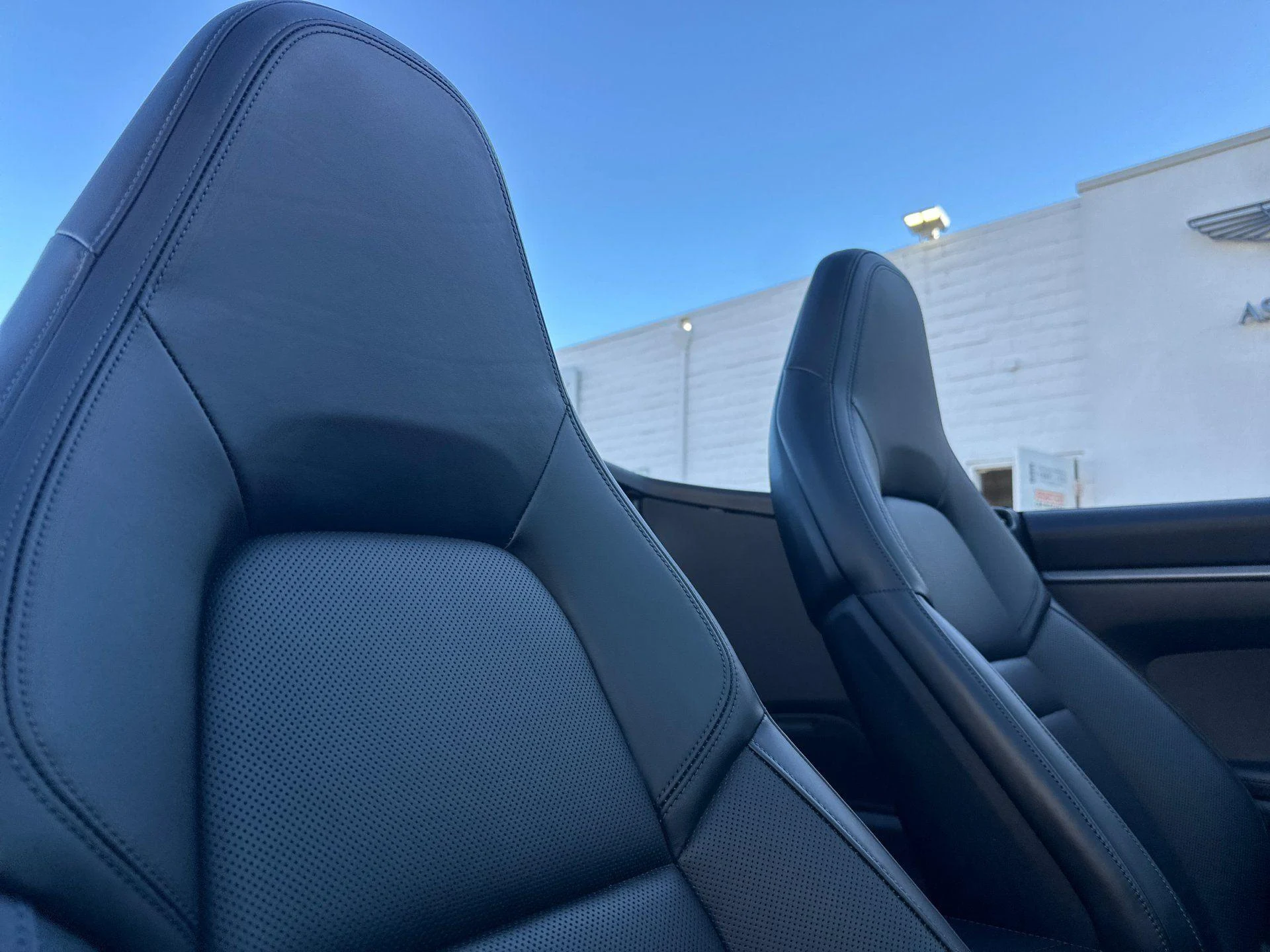 mph018_384696328_Used_2022_Porsche_911_Carrera_S_1772634355_dc0332bad3