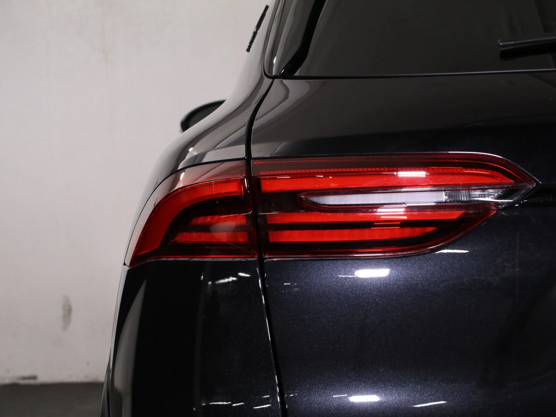 mph018_3848454429_New_2025_Maserati_Grecale_Modena_1768457939_973db48f44