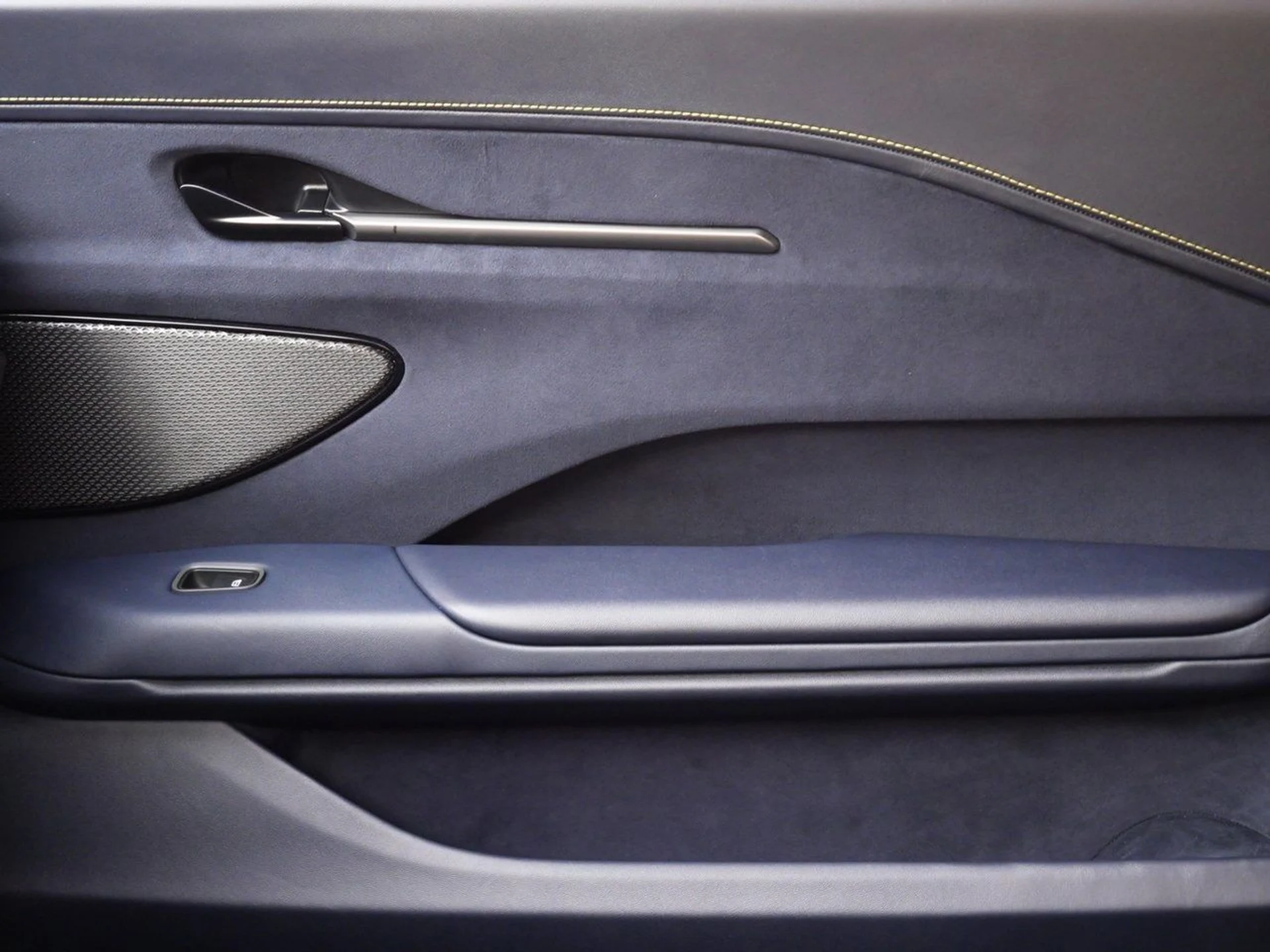 mph018_3850311750_bb02c60e50aef611d1af00166572d199x_525bb40711