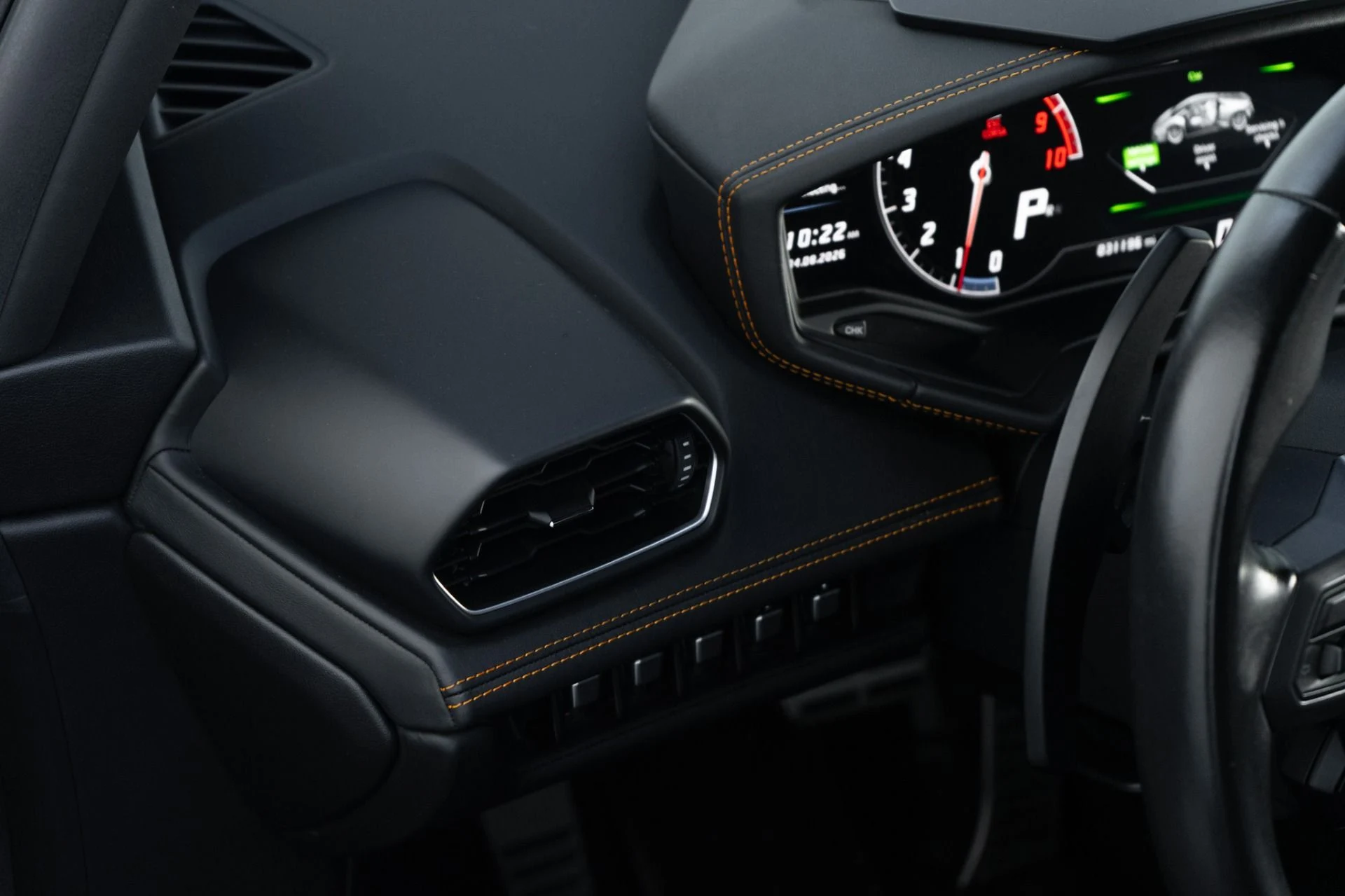 mph018_3851918547_Used_2015_Lamborghini_Huracan_LP_610_4_1775769923_b52fe62673