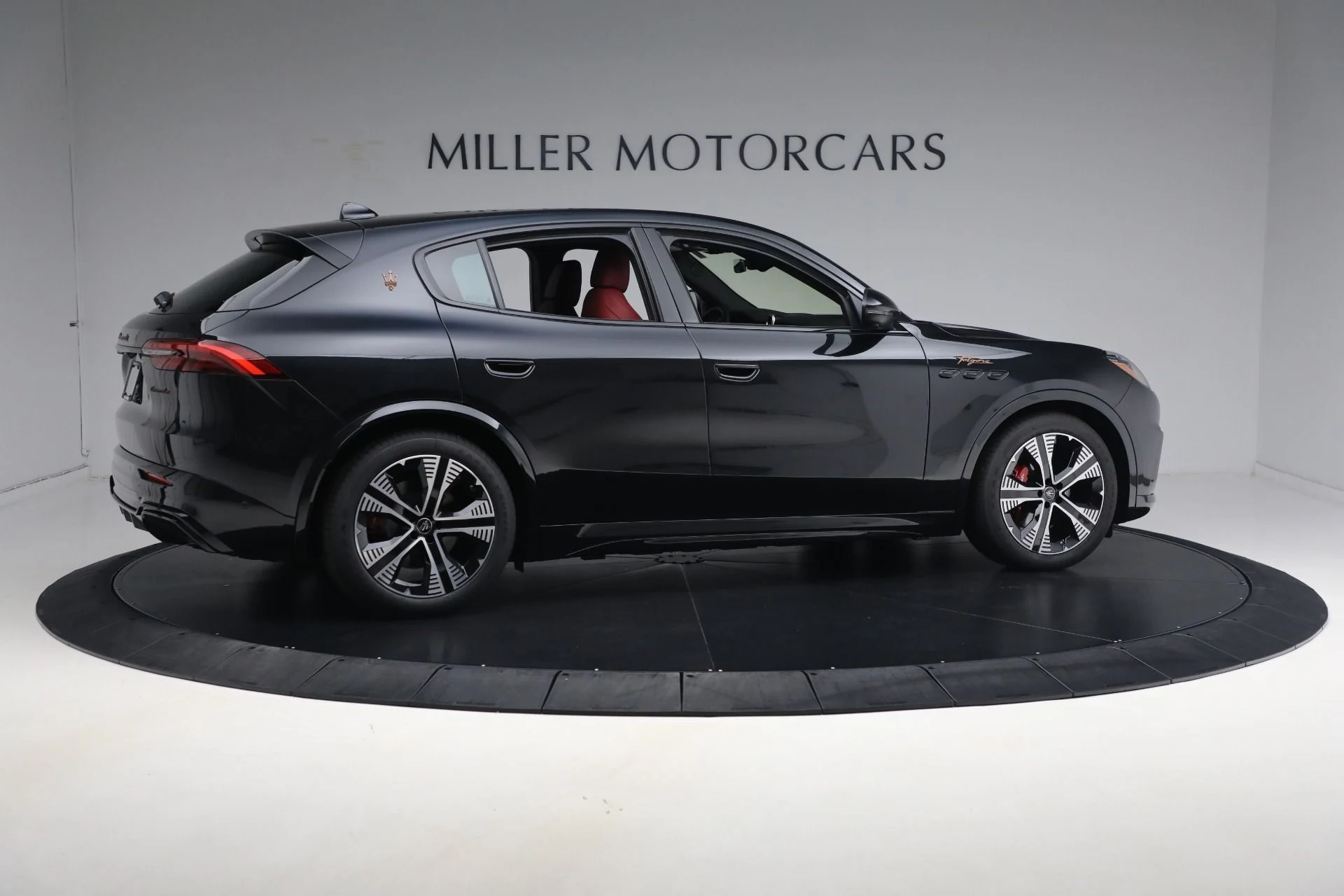 mph018_3858958789_New_2025_Maserati_Grecale_Folgore_bd2ad16599