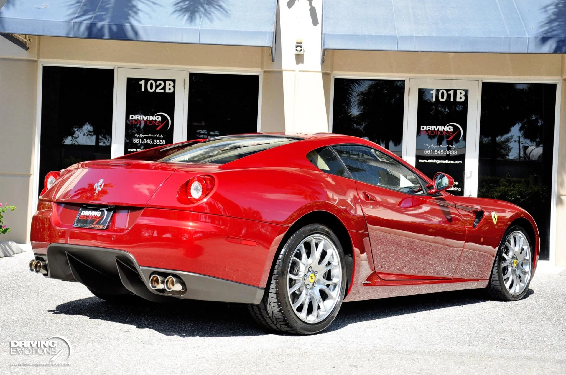 mph018_3863792089_867_p19_l_4b2f394530