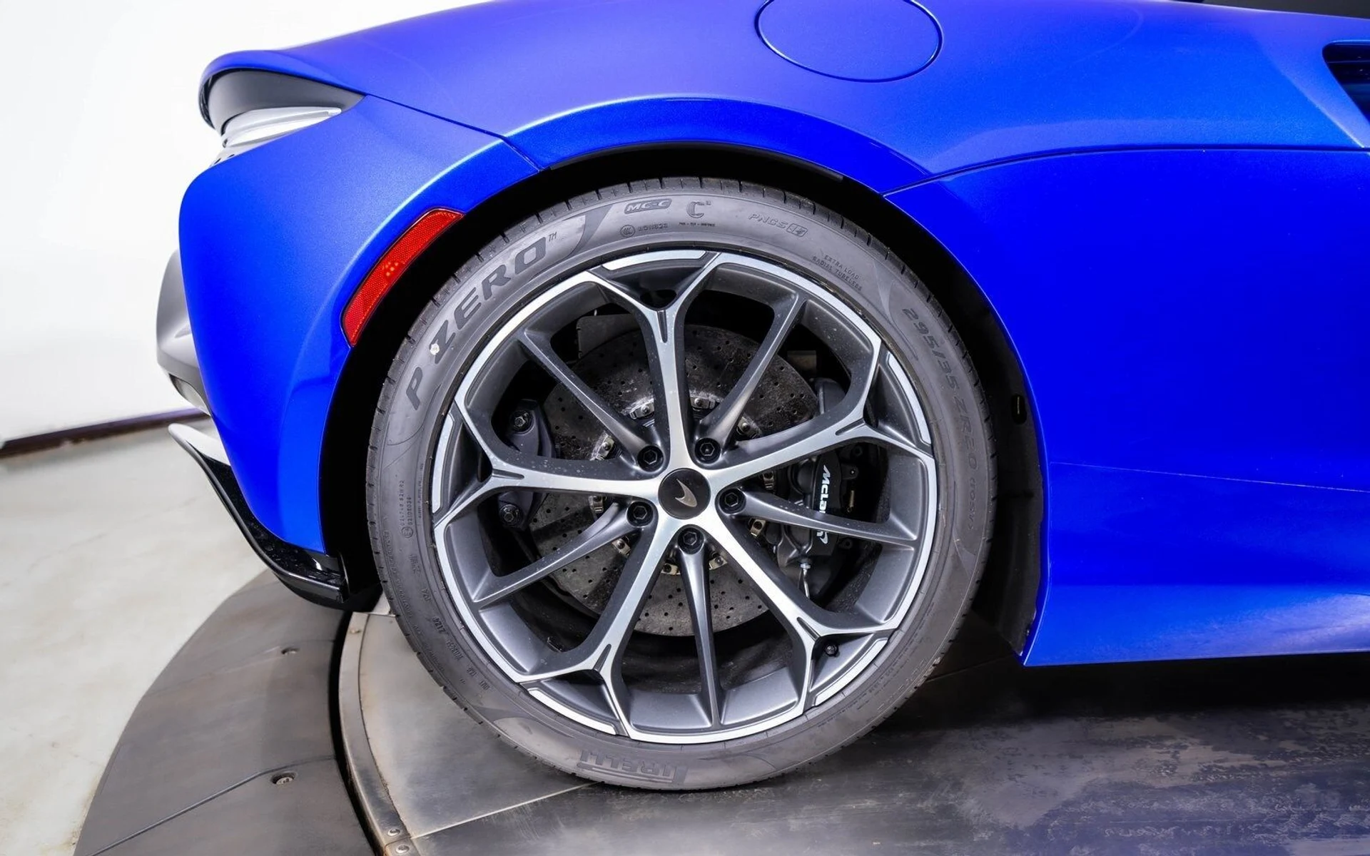 mph018_3871945001_29998b671345090bf471ad2901996f24x_8664a893c6