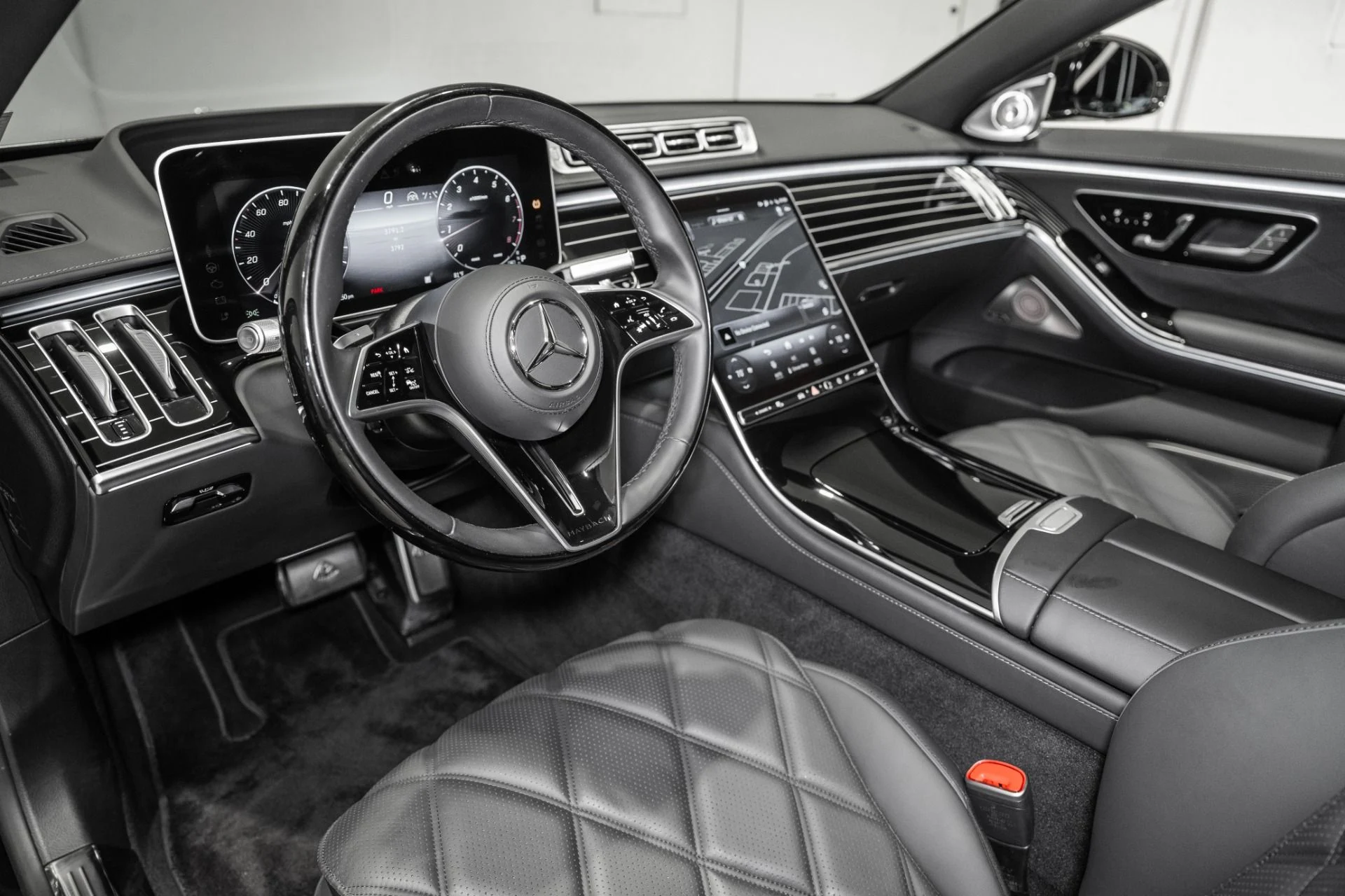 mph018_3878536568_Used_2024_Mercedes_Benz_S_Class_Maybach_S_580_1790005292_e2324a278b