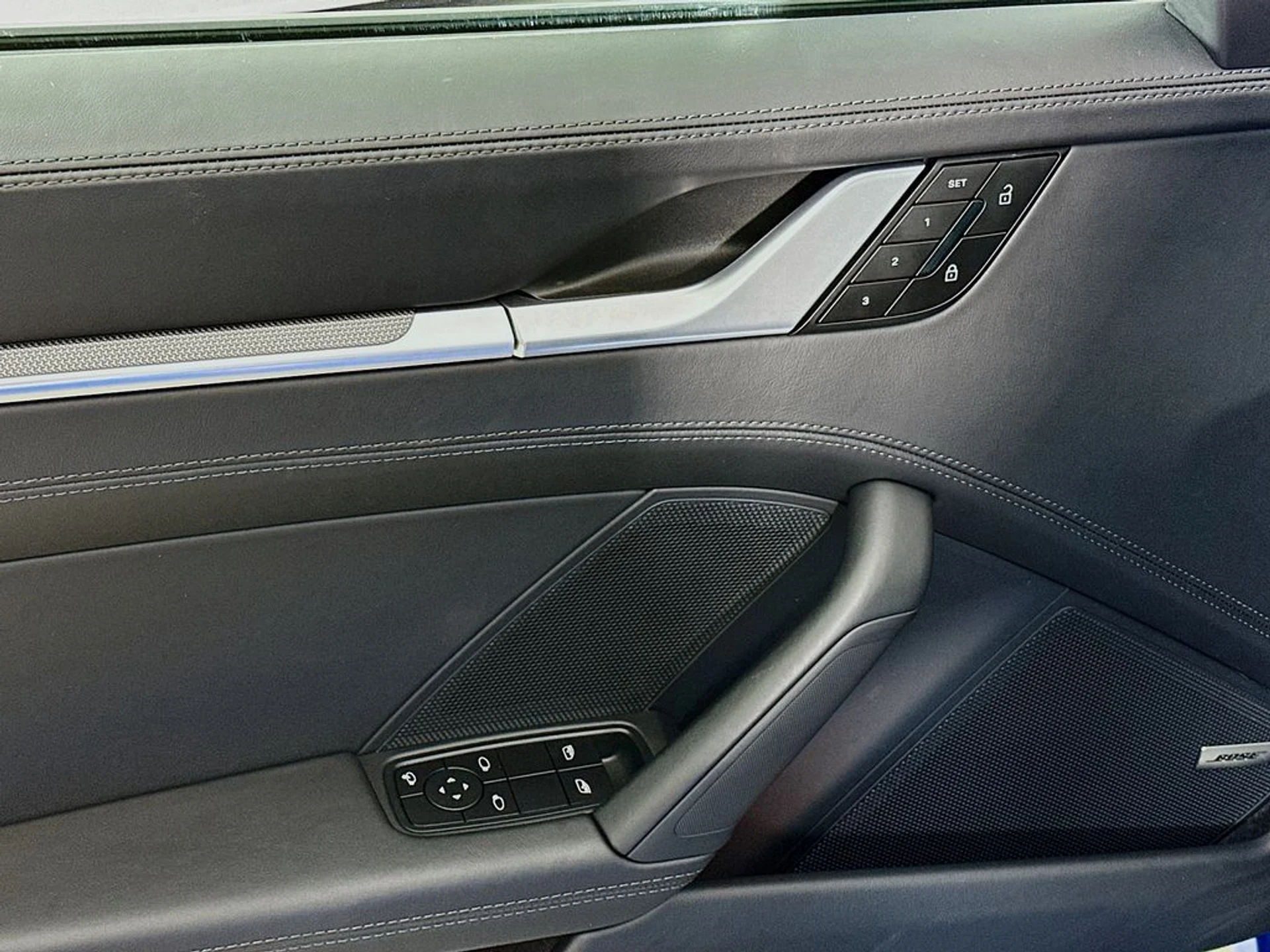 mph018_3881417132_1acc83a256c0c8f3594f037331af71aax_9054ddf018