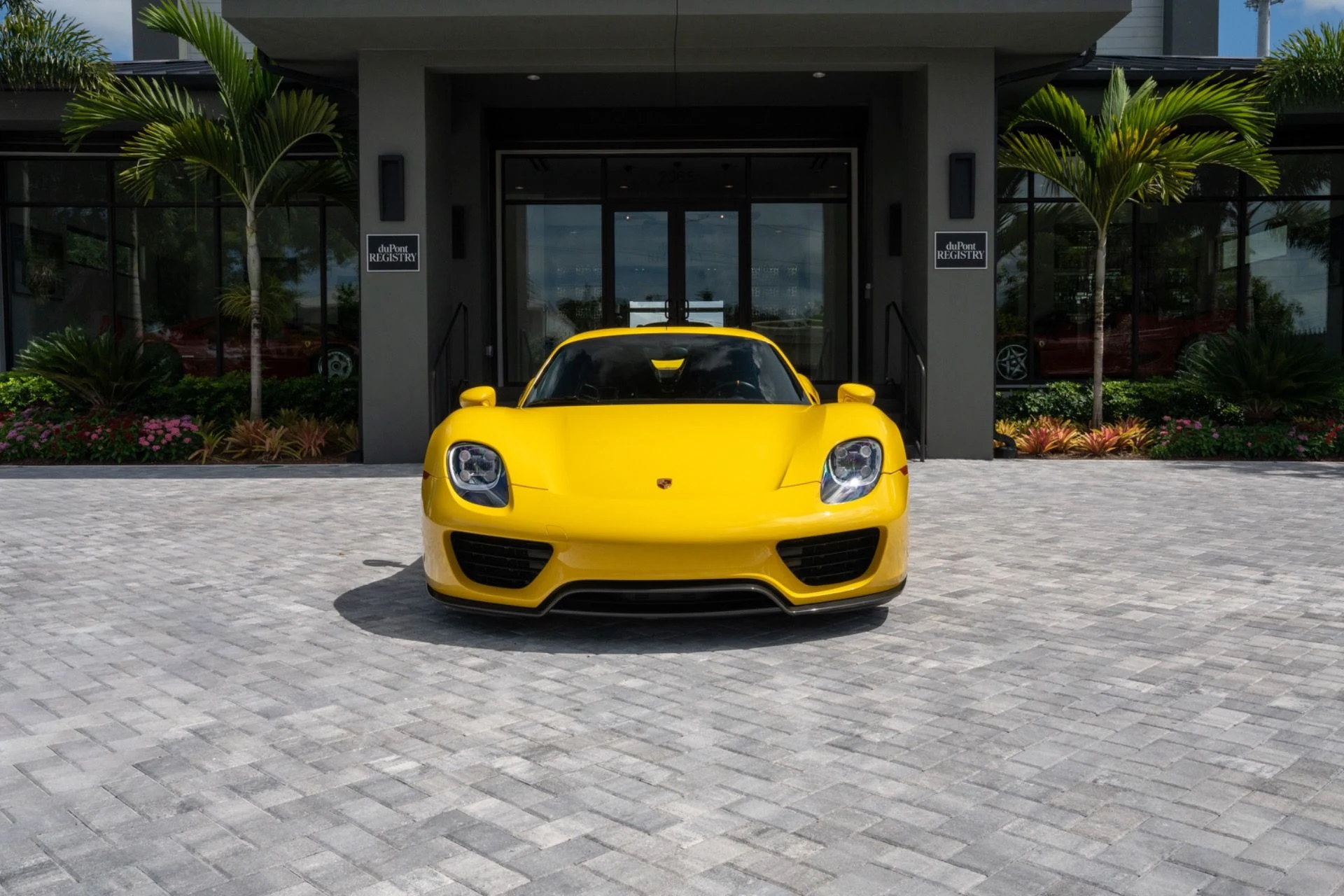 mph018_3887787200_Used_2015_Porsche_918_Spyder_1782406238_944b0f8feb