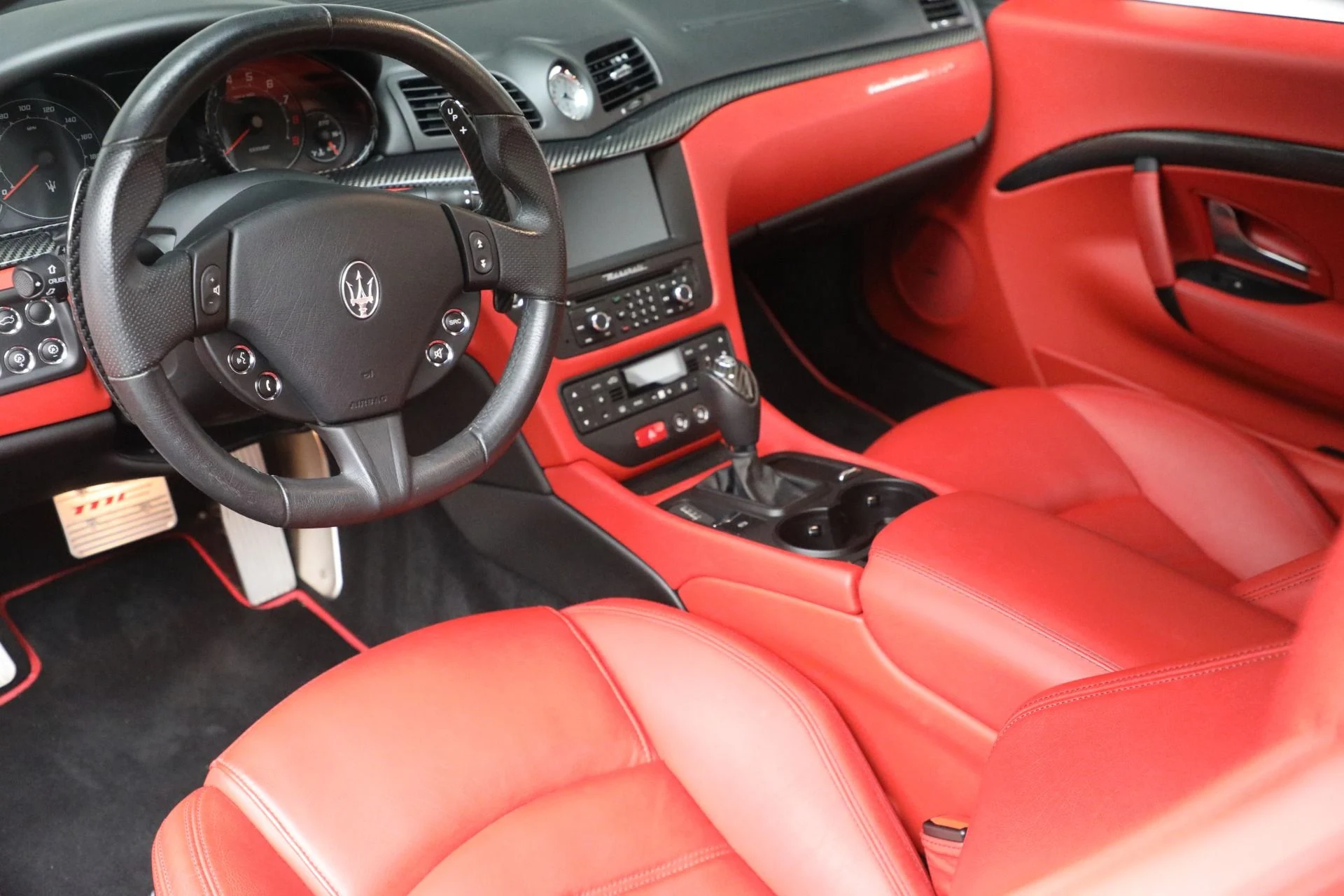 mph018_3889810451_Used_2015_Maserati_Gran_Turismo_MC_1760545652_8c64227c3b