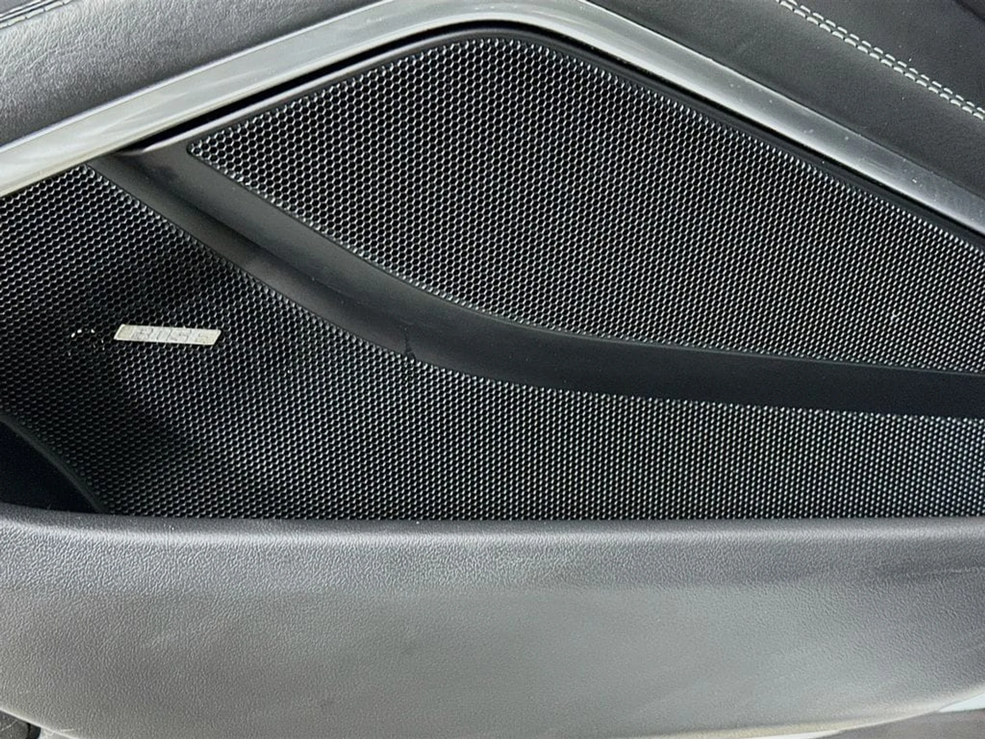 mph018_3893379454_63b7cf88a7504cec6e2a9194bf3b4edax_fdc2de2b3d