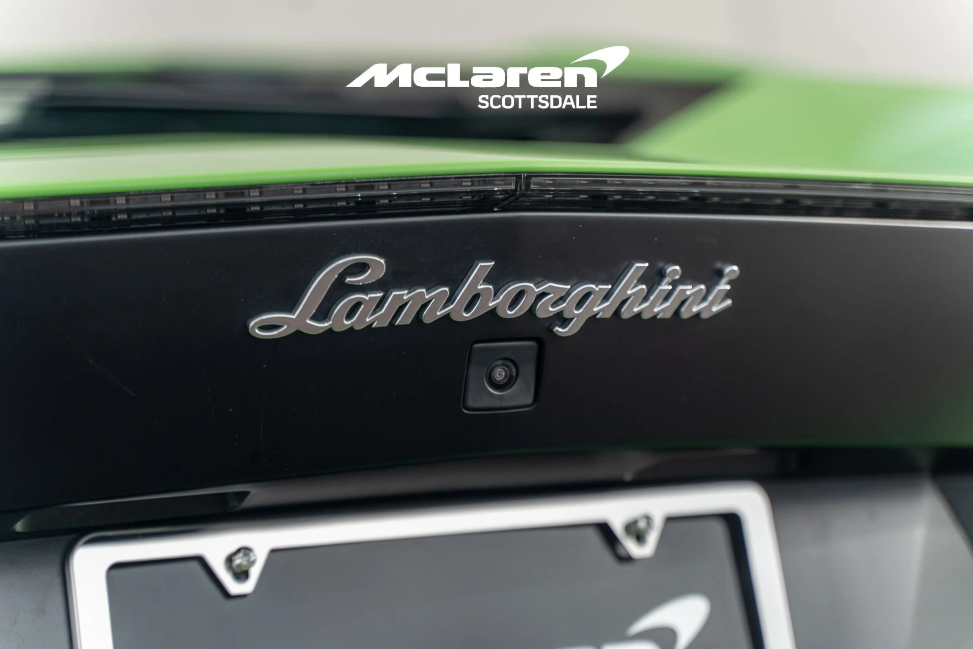 mph018_3894346928_Used_2018_LAMBORGHINI_AVENTADOR_LP_740_4_S_1764040223_e4bae3fdb7