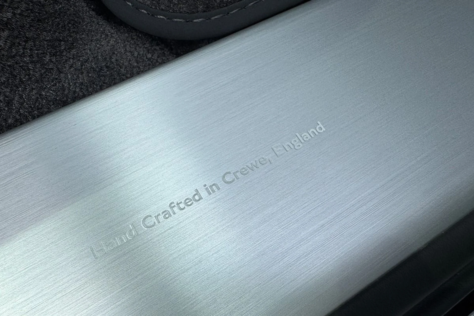 mph018_3894636762_New_2025_Bentley_Bentayga_V8_1749227501_b352bca8a2