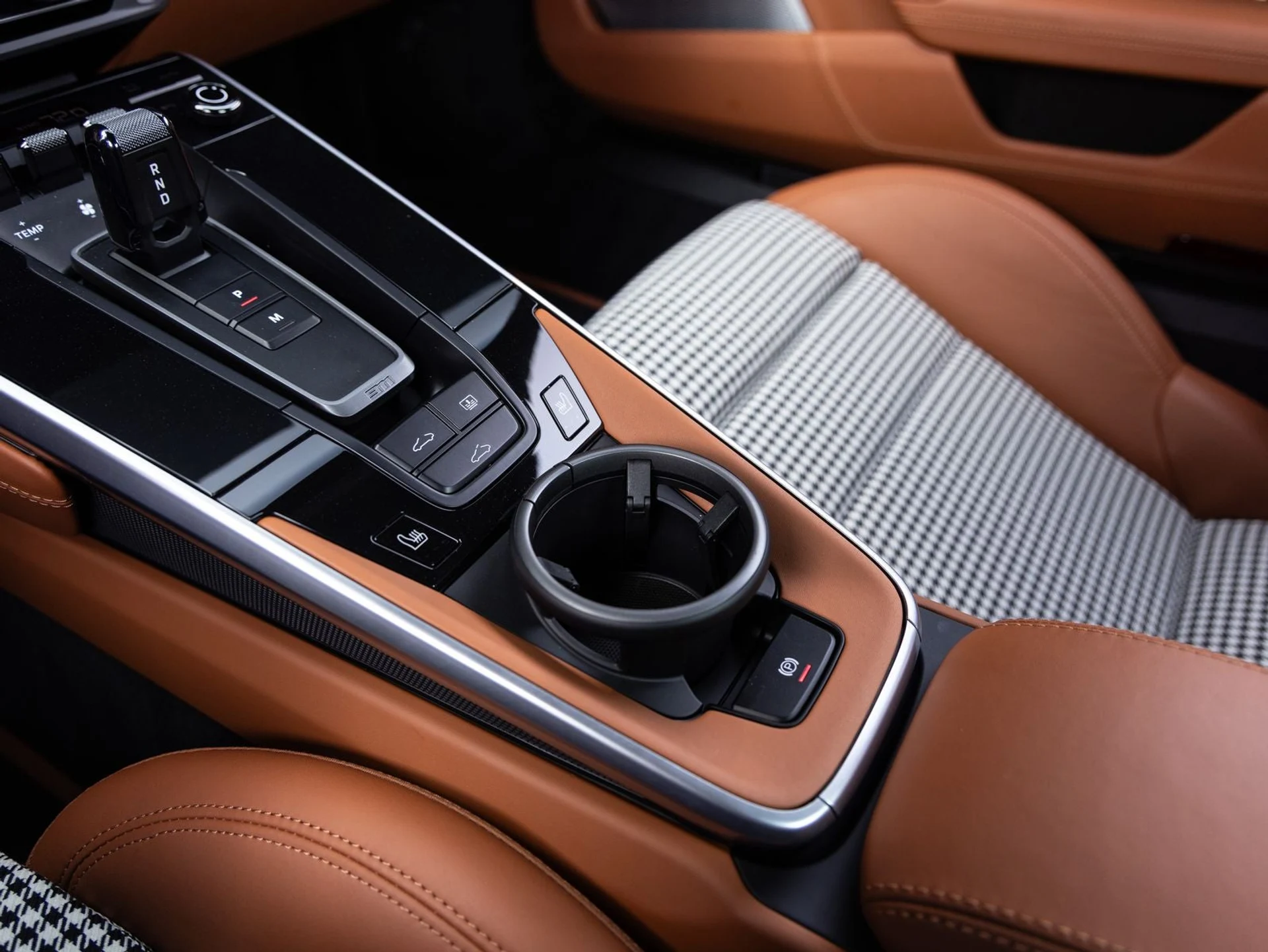 mph018_3900041244_19_4936873eab