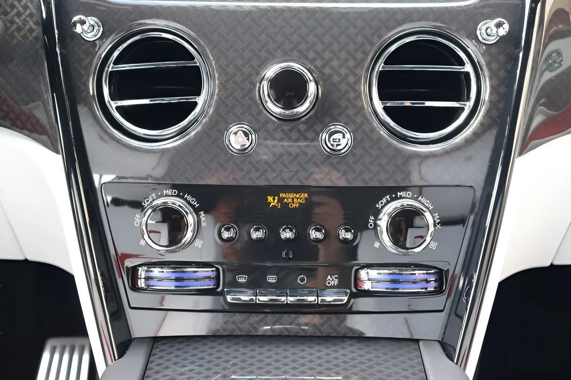 mph018_3901342967_19_12798485cf