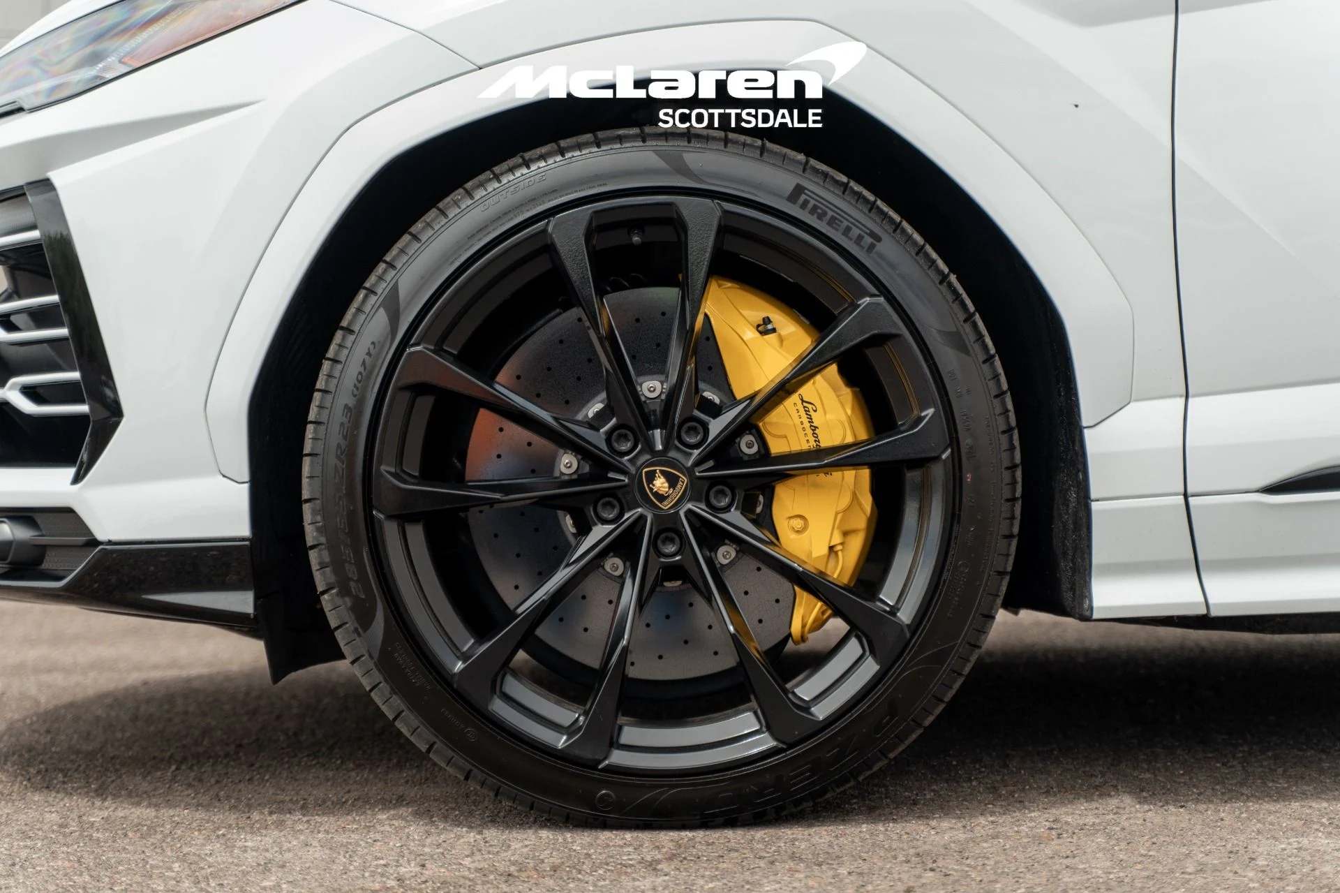 mph018_3901976303_Used_2021_LAMBORGHINI_URUS_1757137597_305cae170a