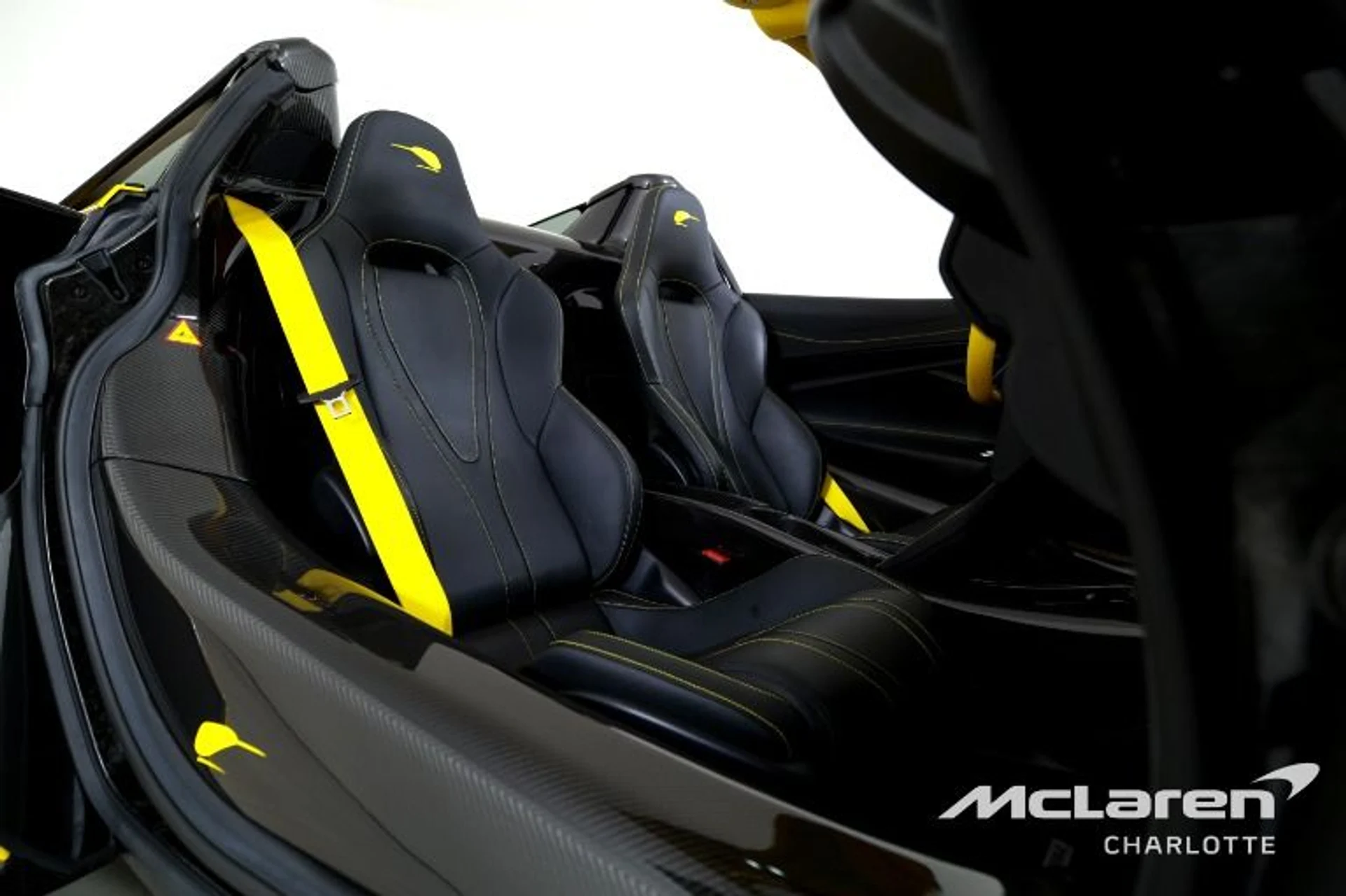 mph018_3909154229_Used_2022_Mc_Laren_765_LT_Spider_40ded94450